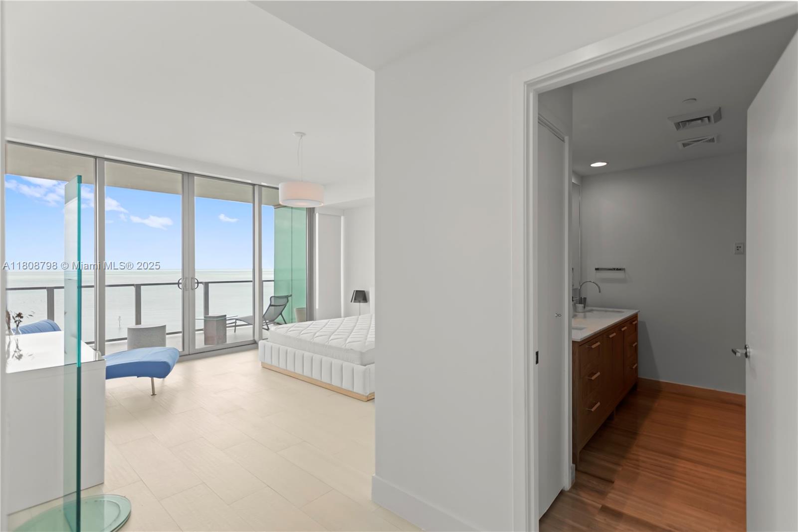 350 Ocean Dr # 904N