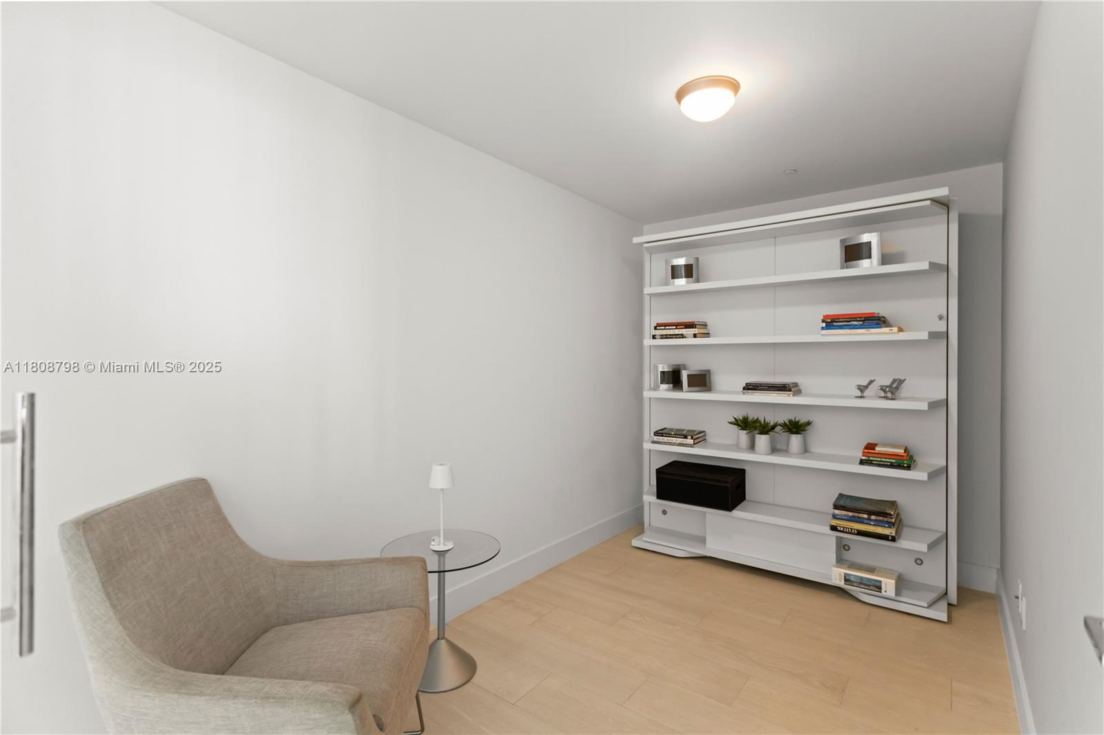 350 Ocean Dr # 904N