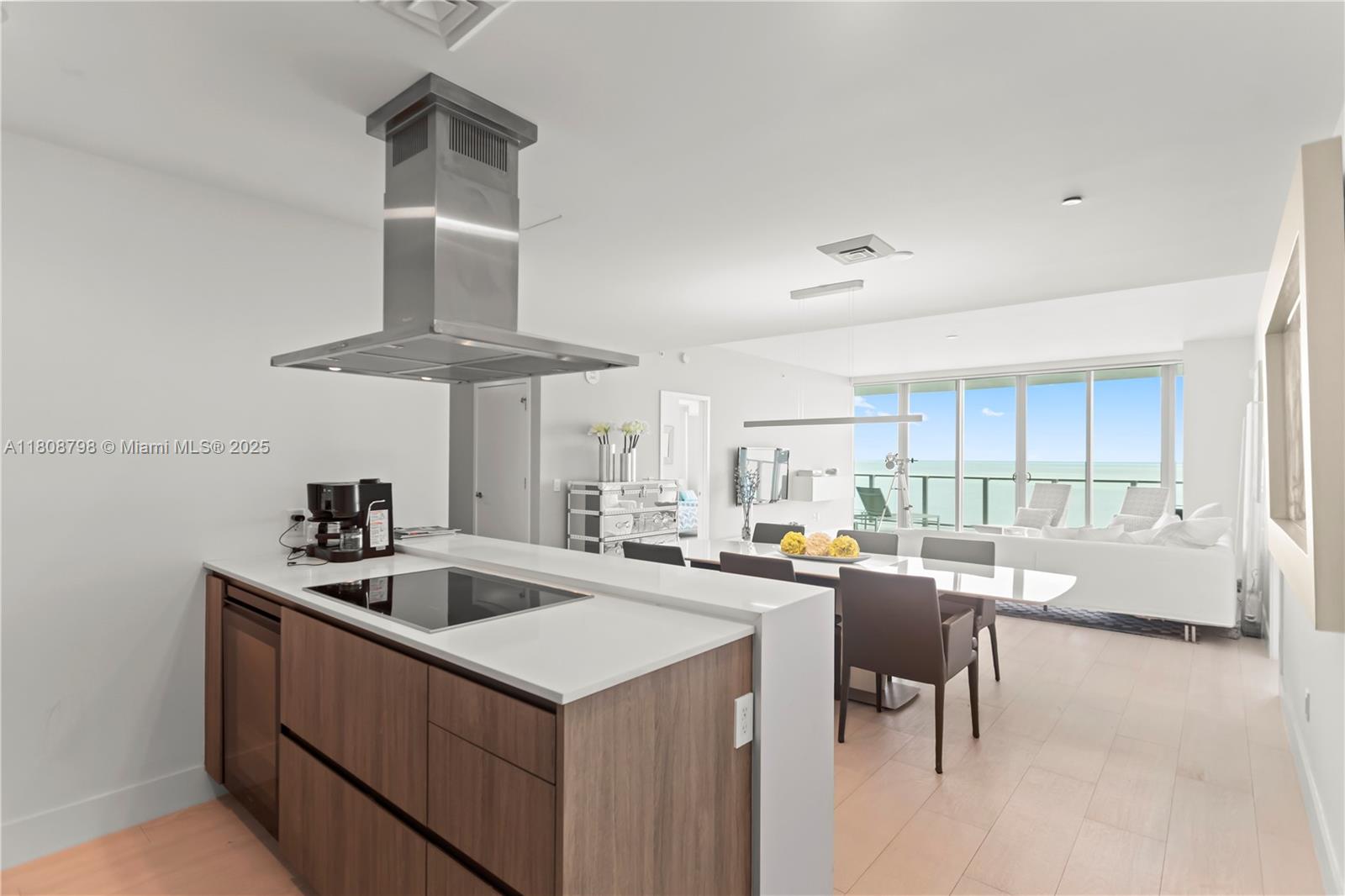350 Ocean Dr # 904N