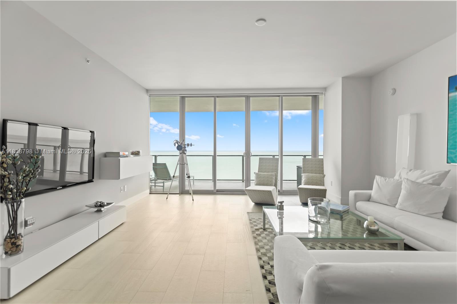 350 Ocean Dr # 904N