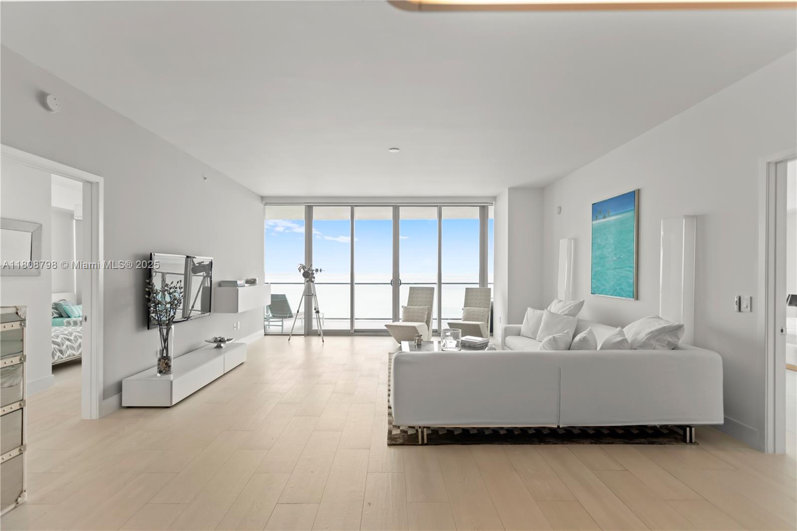 350 Ocean Dr # 904N