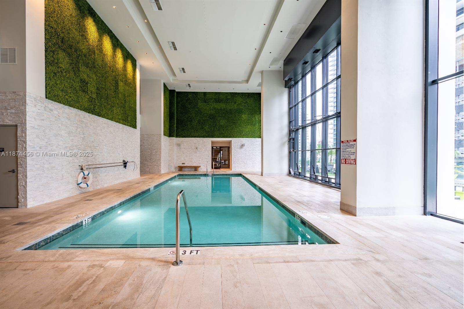 1010 Brickell Ave # 1902