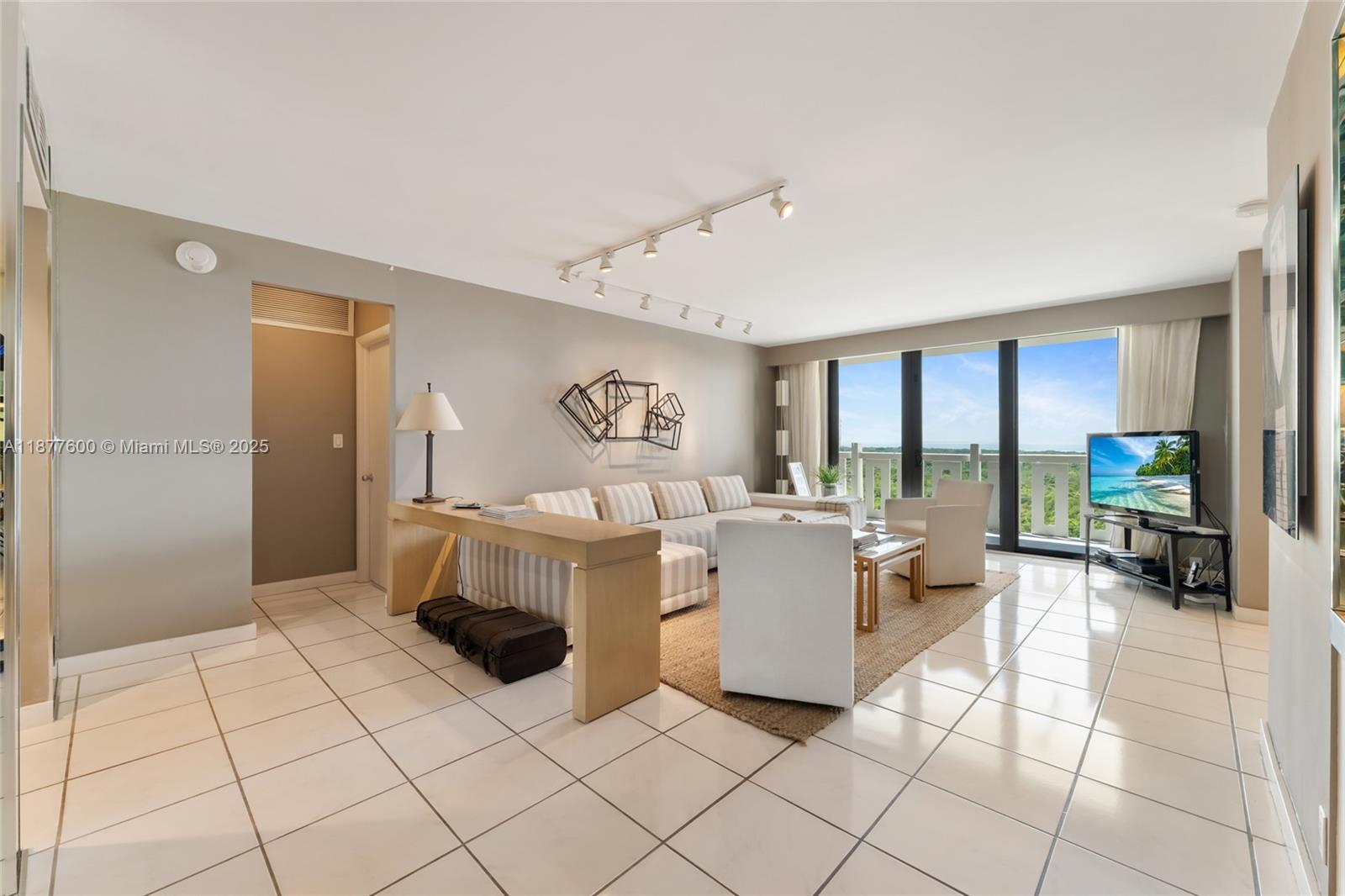 1121 Crandon Blvd # E1206