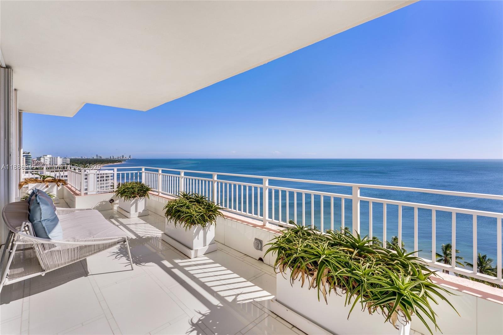 791 Crandon Blvd # 1408