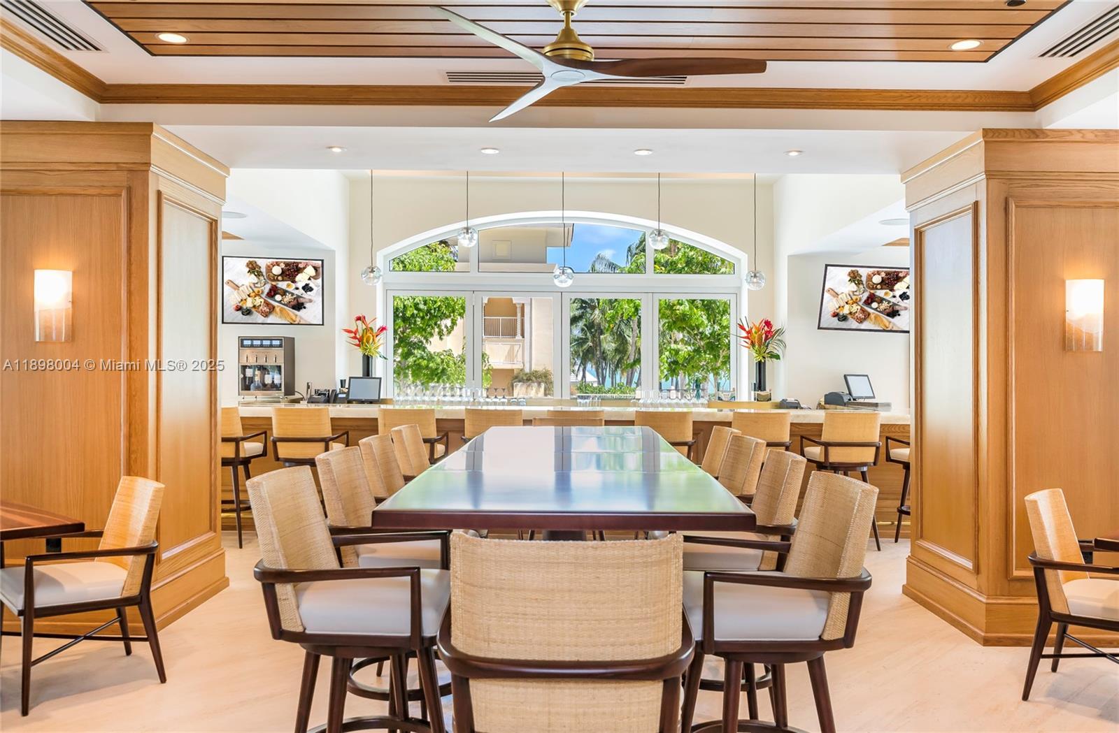 785 Crandon Blvd # 1106, Key Biscayne Unit: 1106