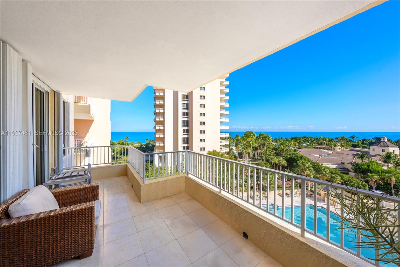 781 Crandon Blvd # 804
