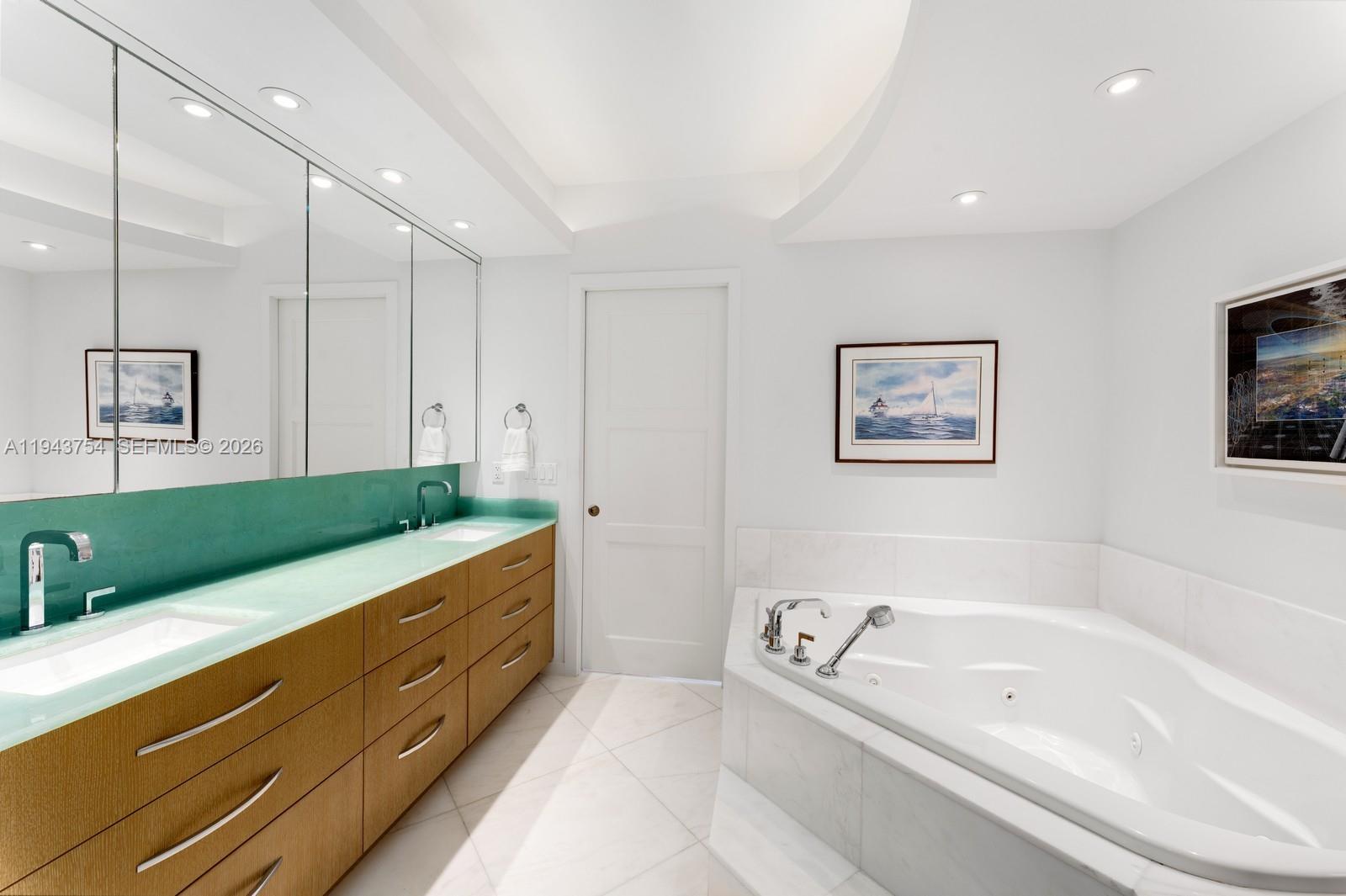 791 Crandon Blvd # 603