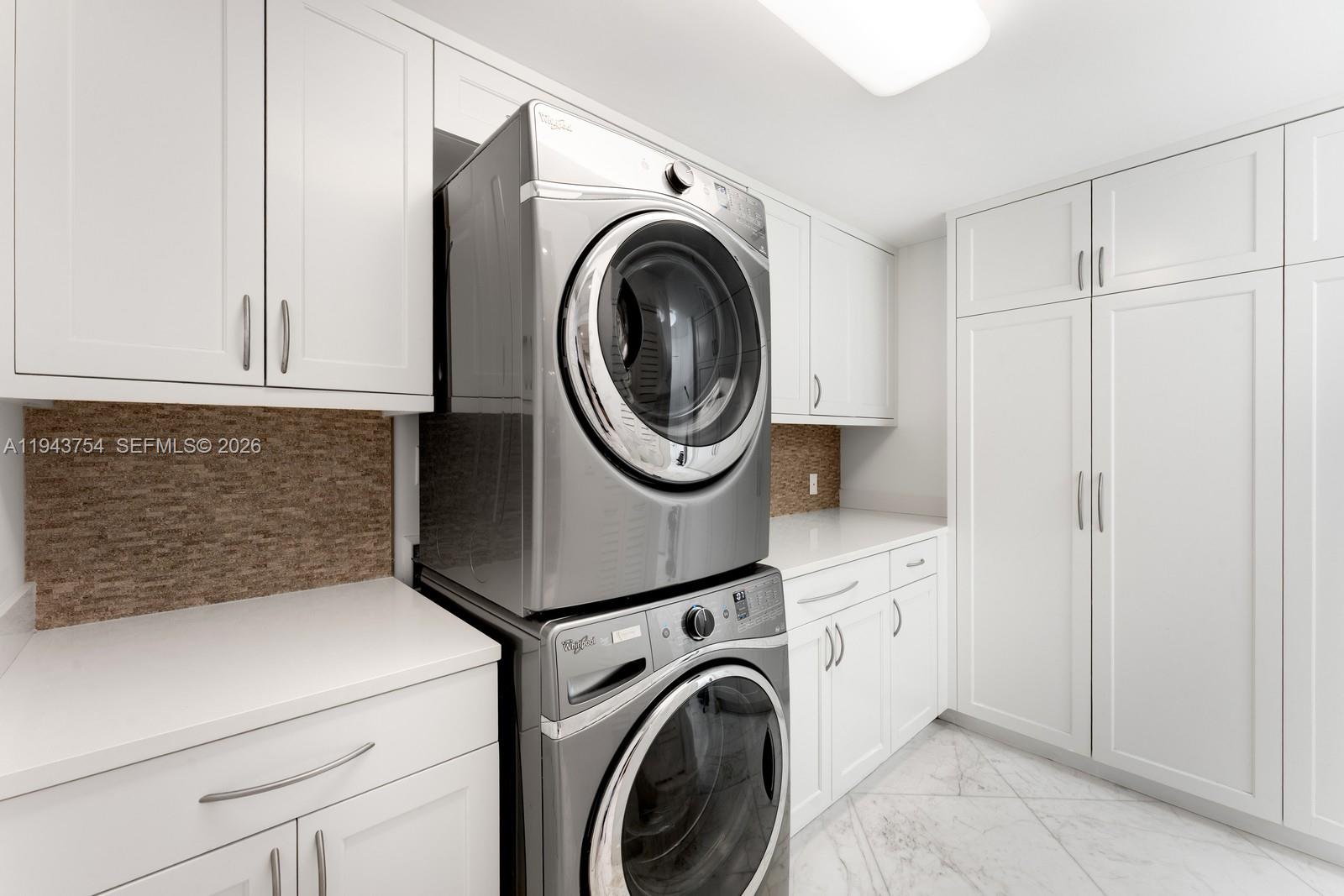 791 Crandon Blvd # 603