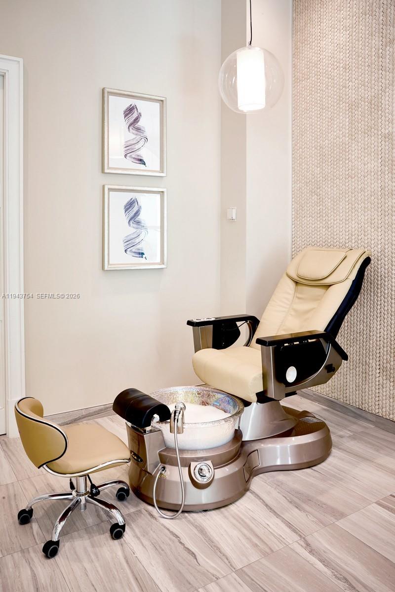 791 Crandon Blvd # 603