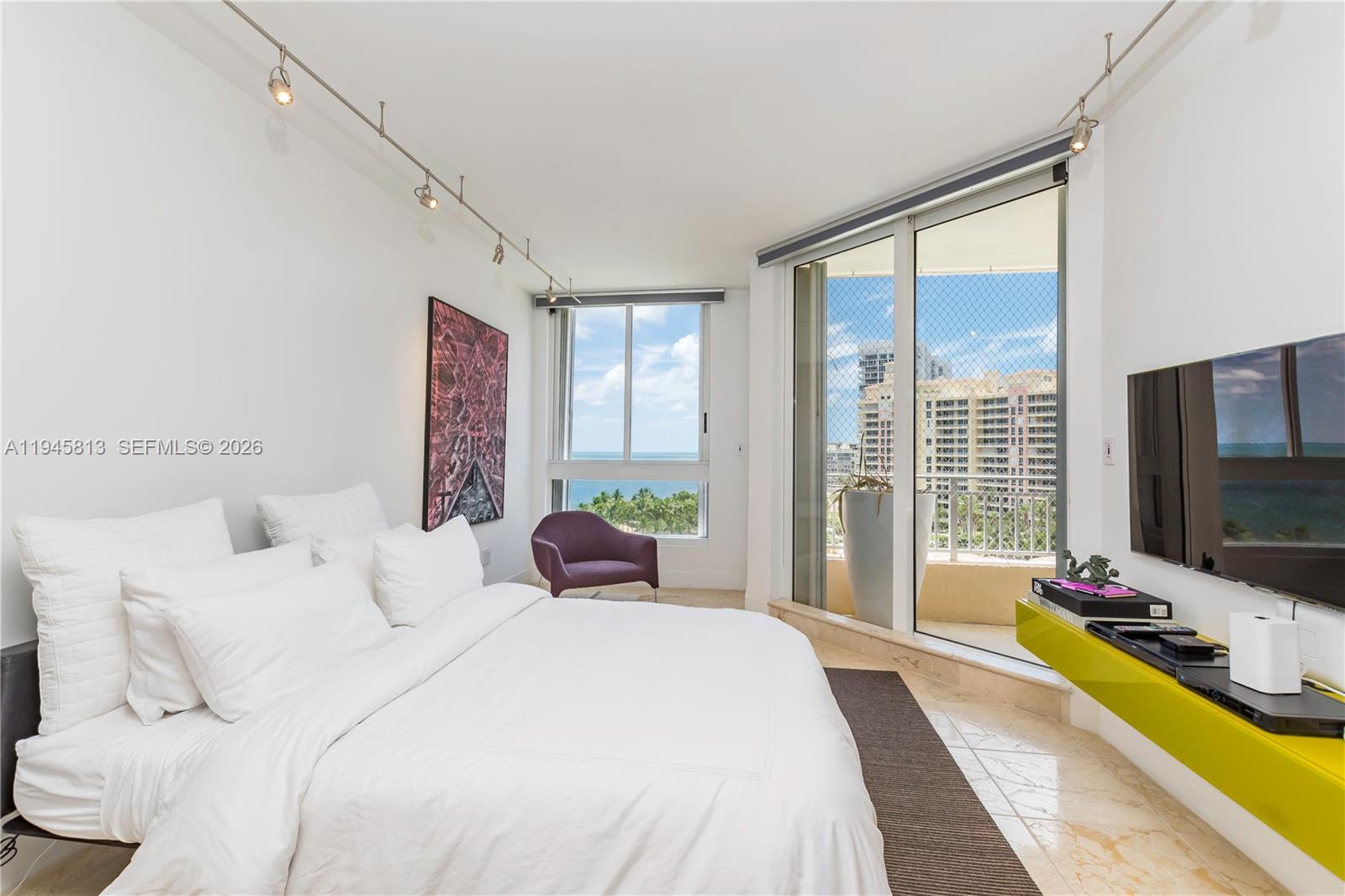 791 Crandon Blvd # 1005