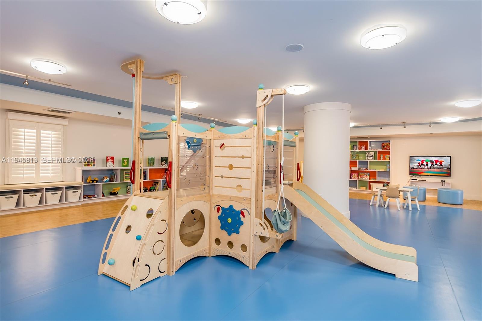 791 Crandon Blvd # 1005