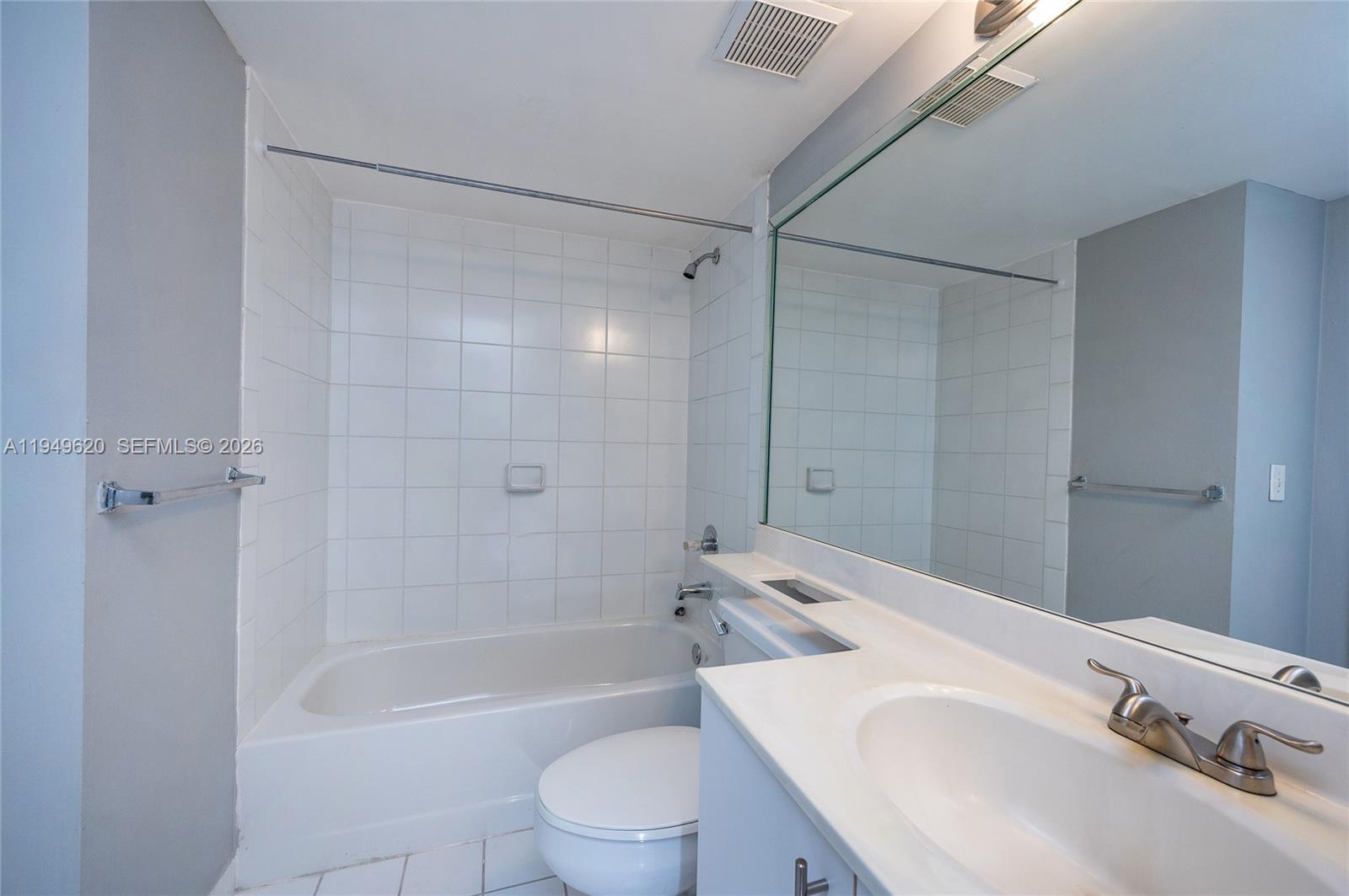 3300 NE 191st St # 1915