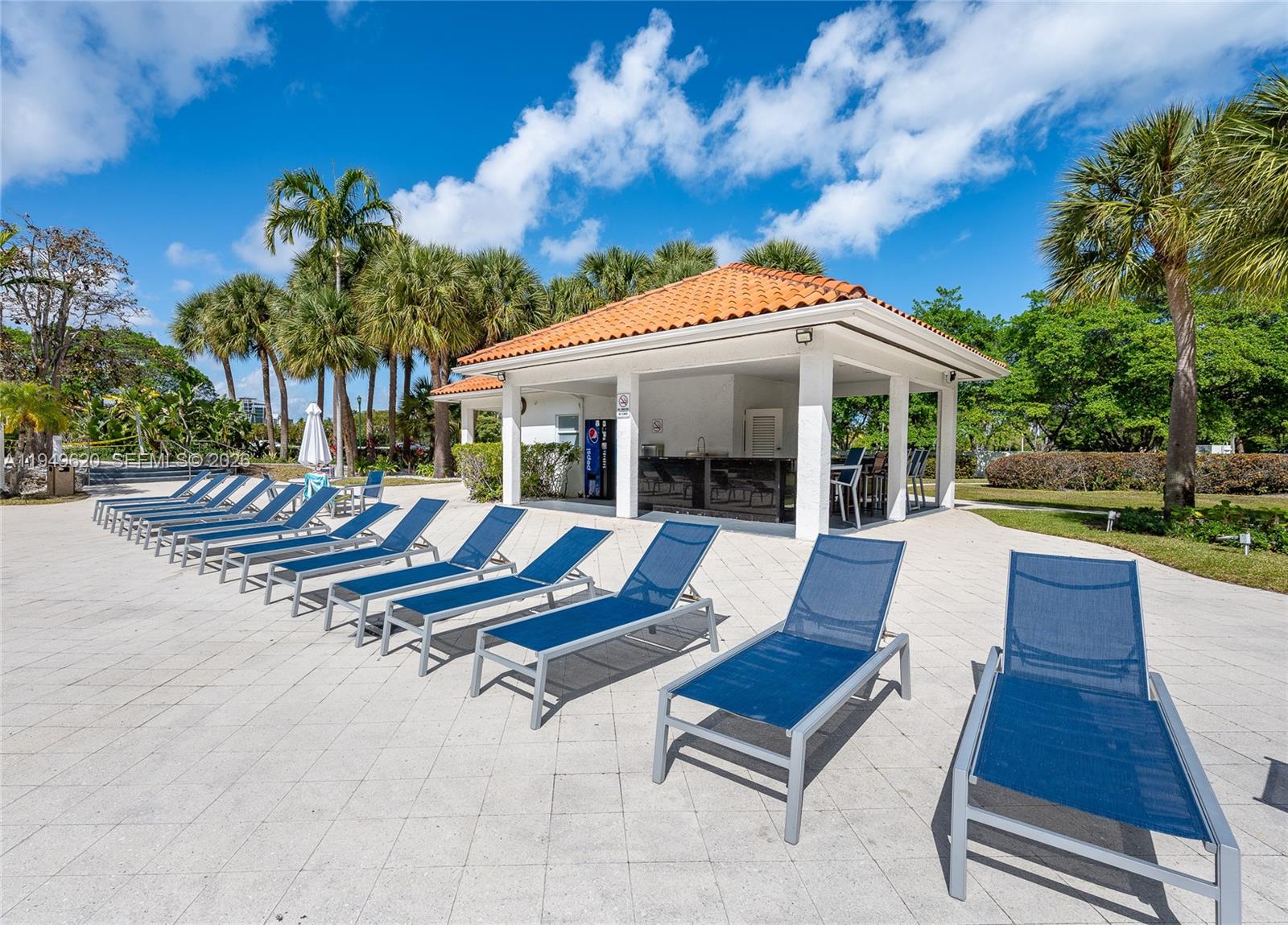 3300 NE 191st St # 1915