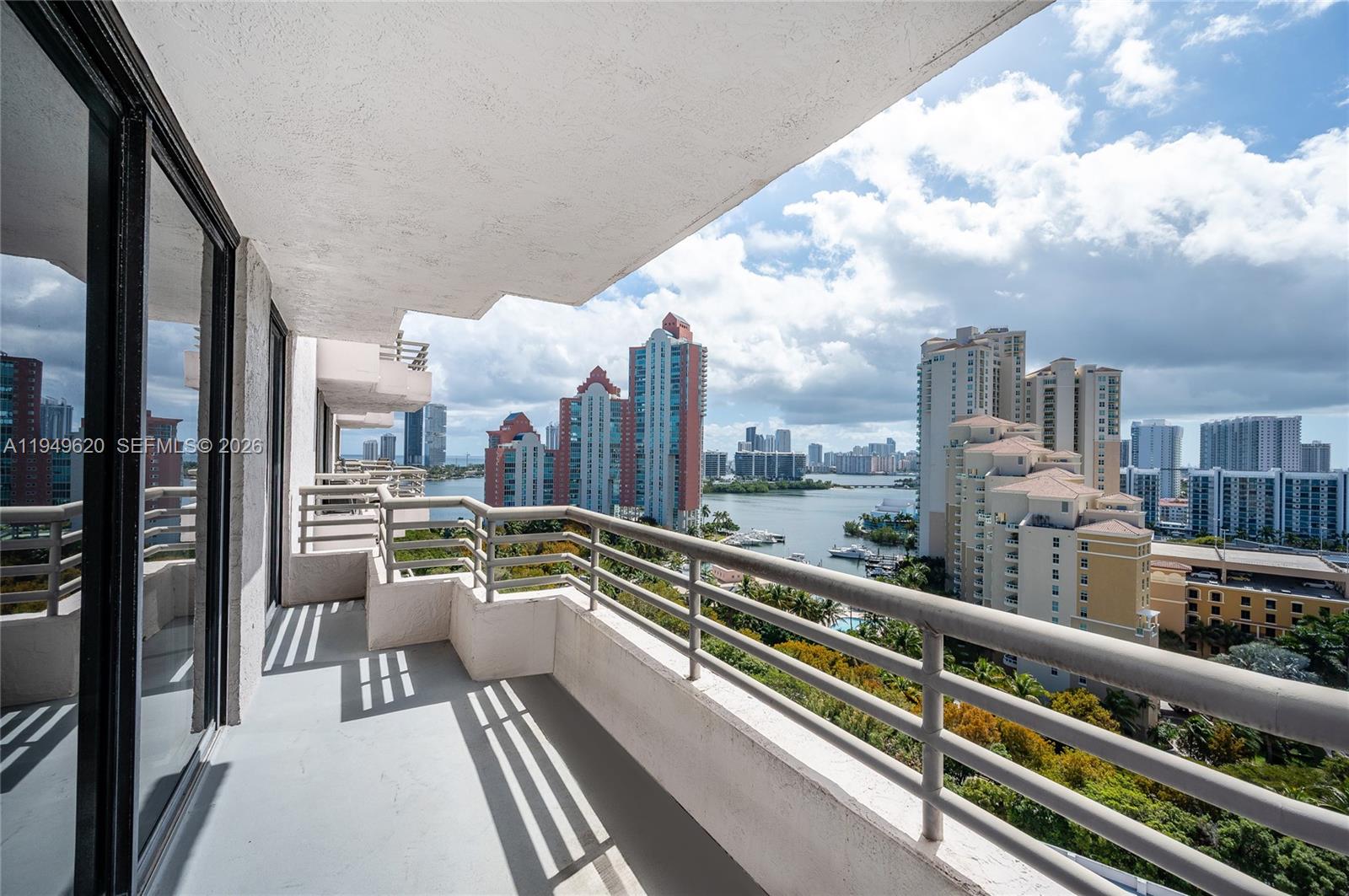 3300 NE 191st St # 1915