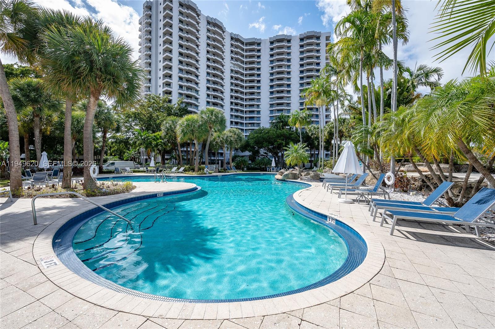 3300 NE 191st St # 1915