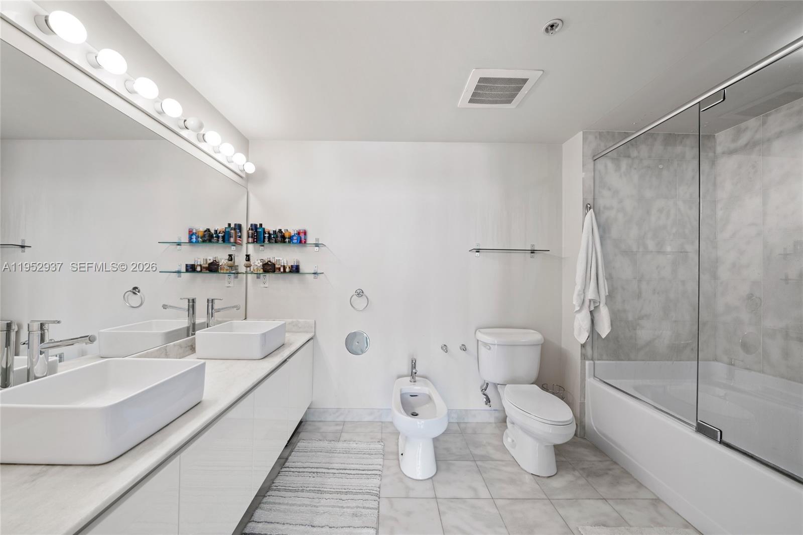 601 NE 36th St # 1704