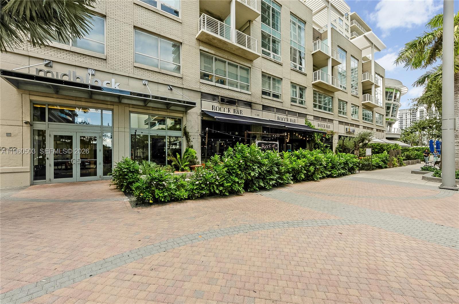 3250 NE 1st Ave # 1102