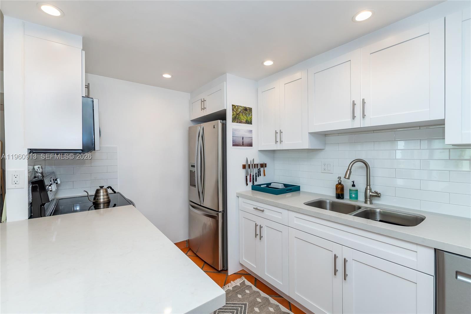 2451 Brickell Ave # 10K