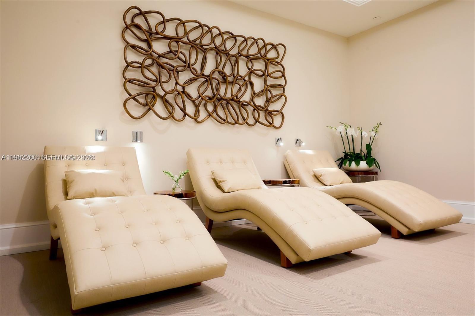 765 Crandon Blvd # 4 Unit: PH-4