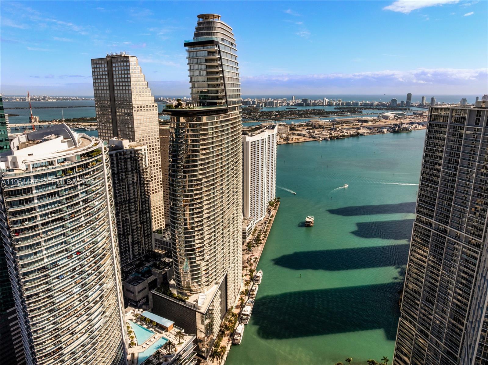 300 Biscayne Boulevard Way # 5008W