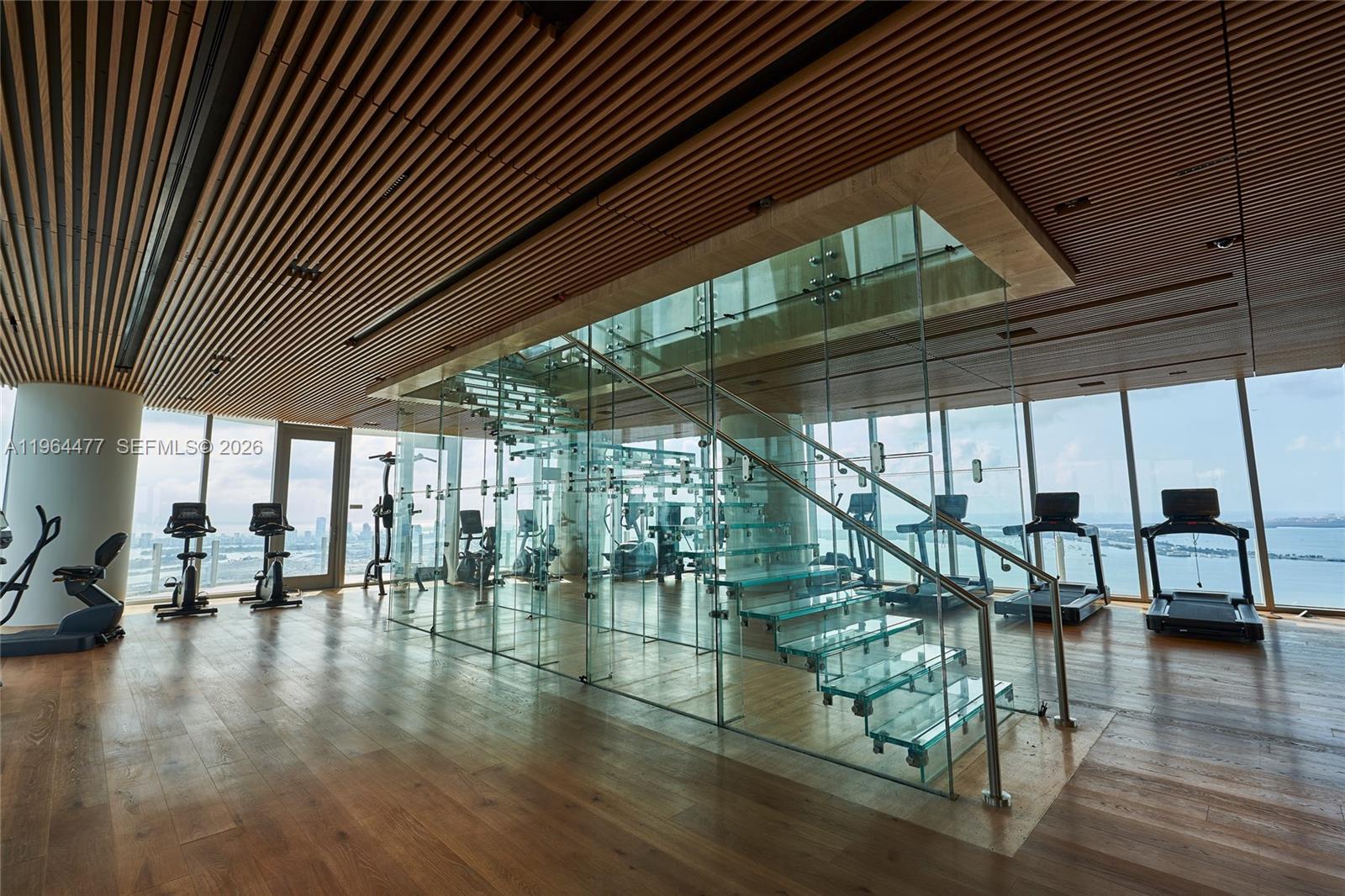 300 Biscayne Boulevard Way # 5008W