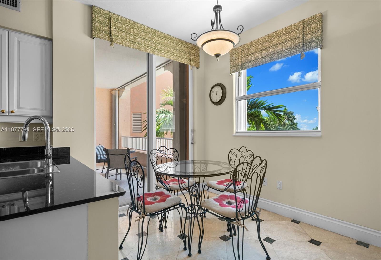 733 Crandon Blvd # 405