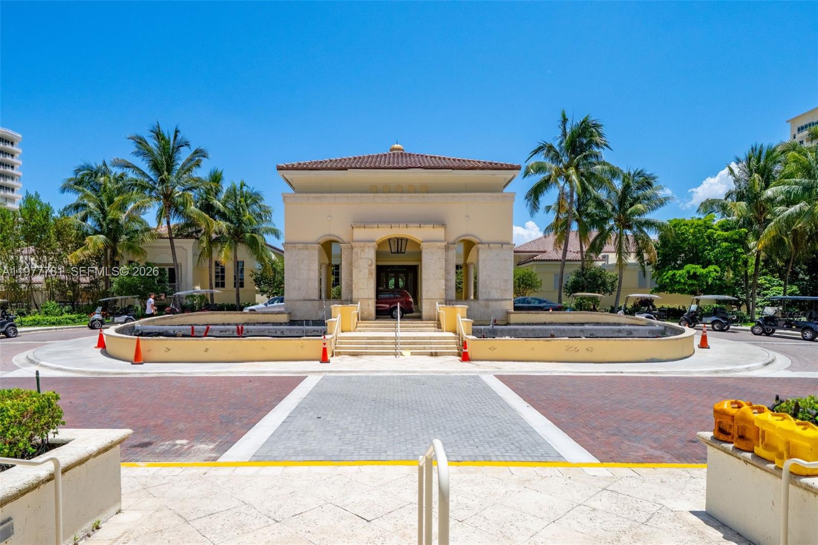 733 Crandon Blvd # 405