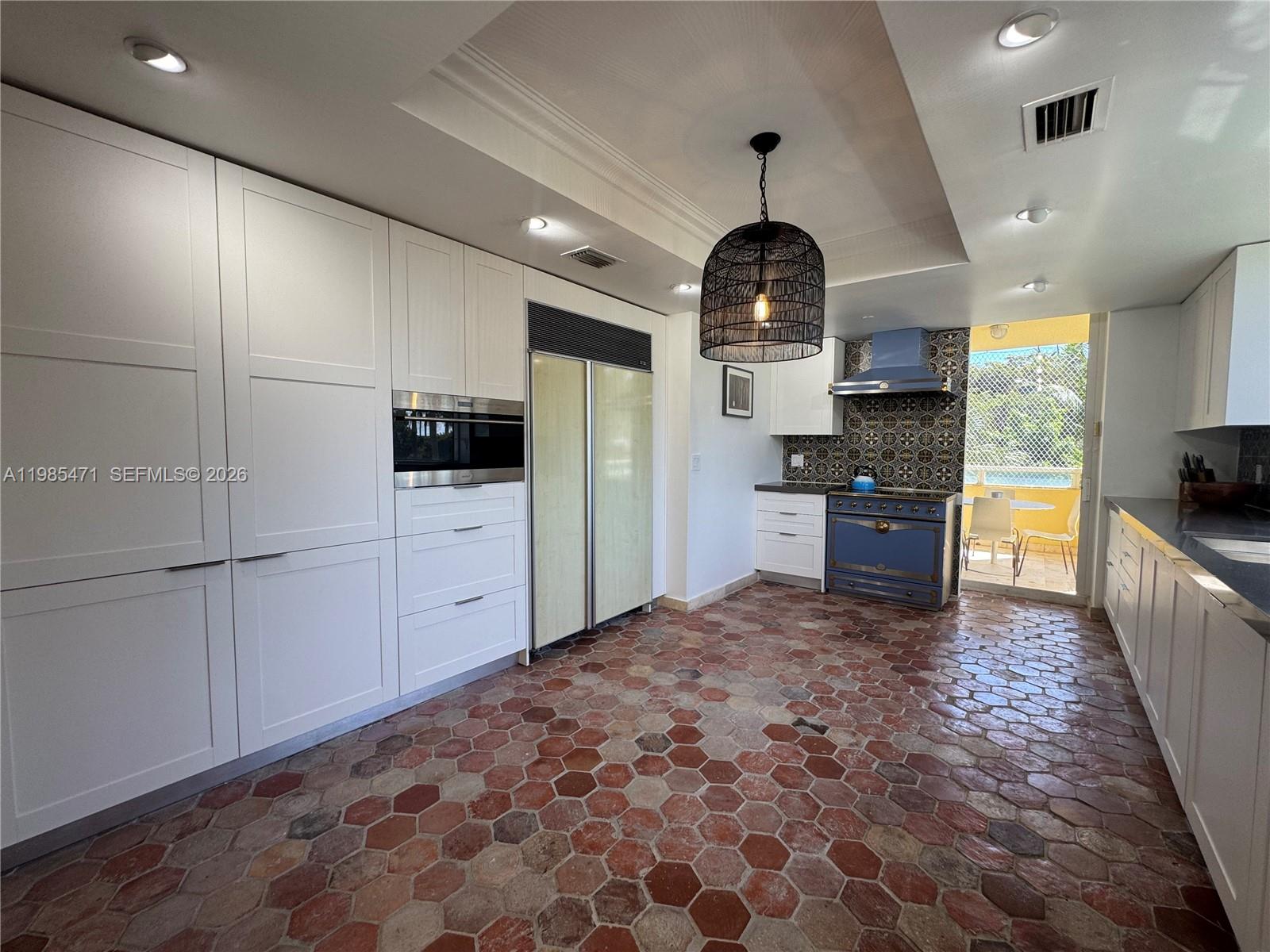 445 Grand Bay Dr # 310