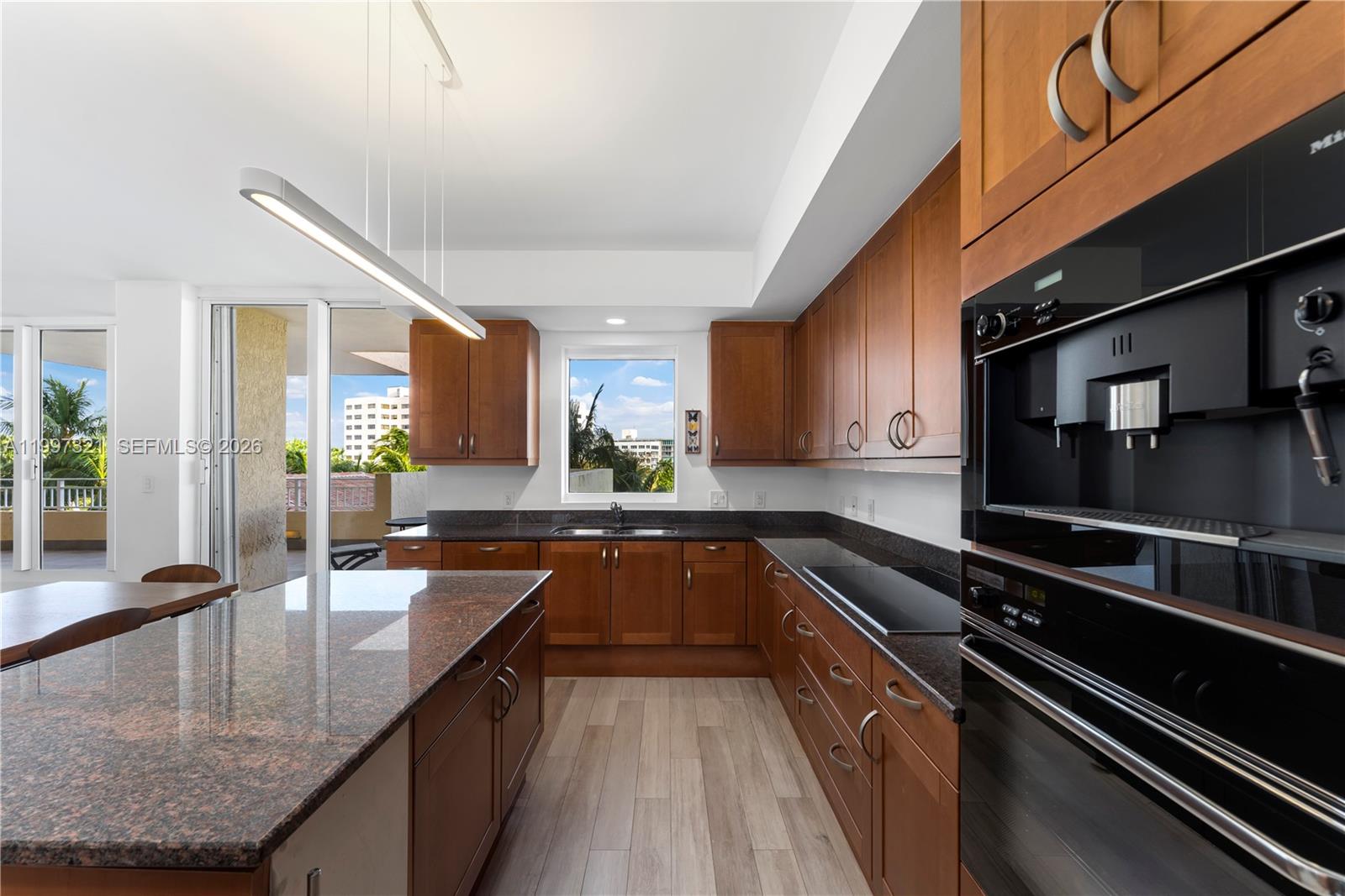 791 Crandon Blvd # 405