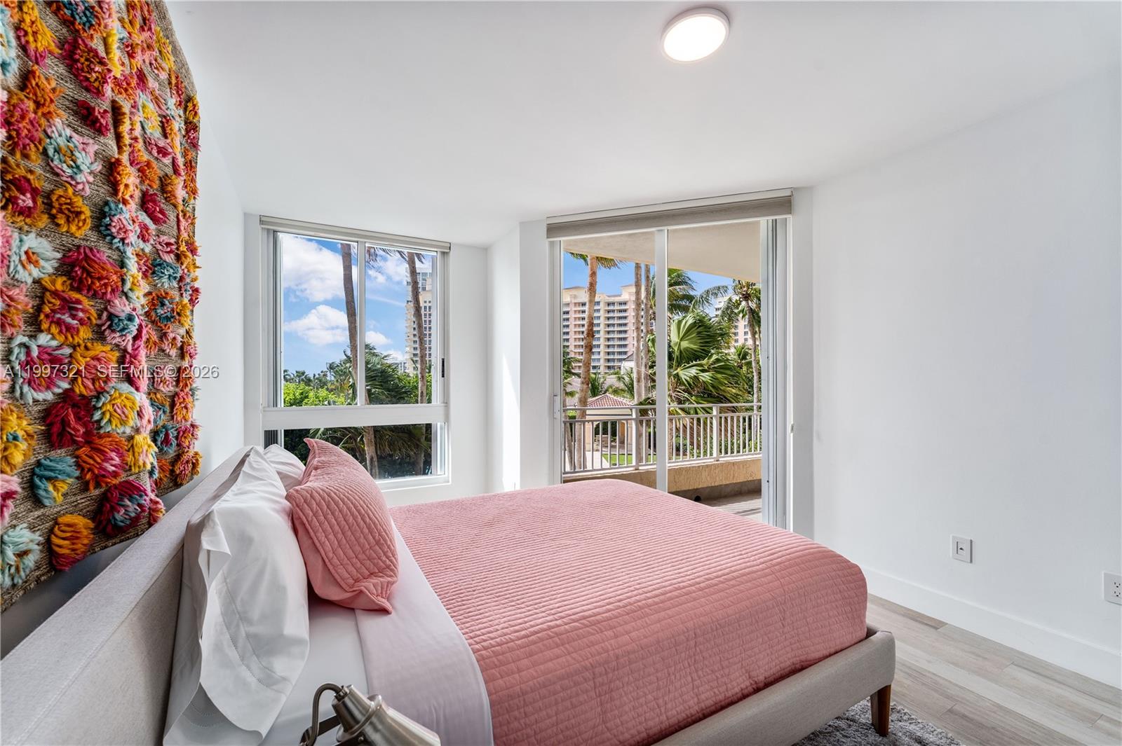 791 Crandon Blvd # 405