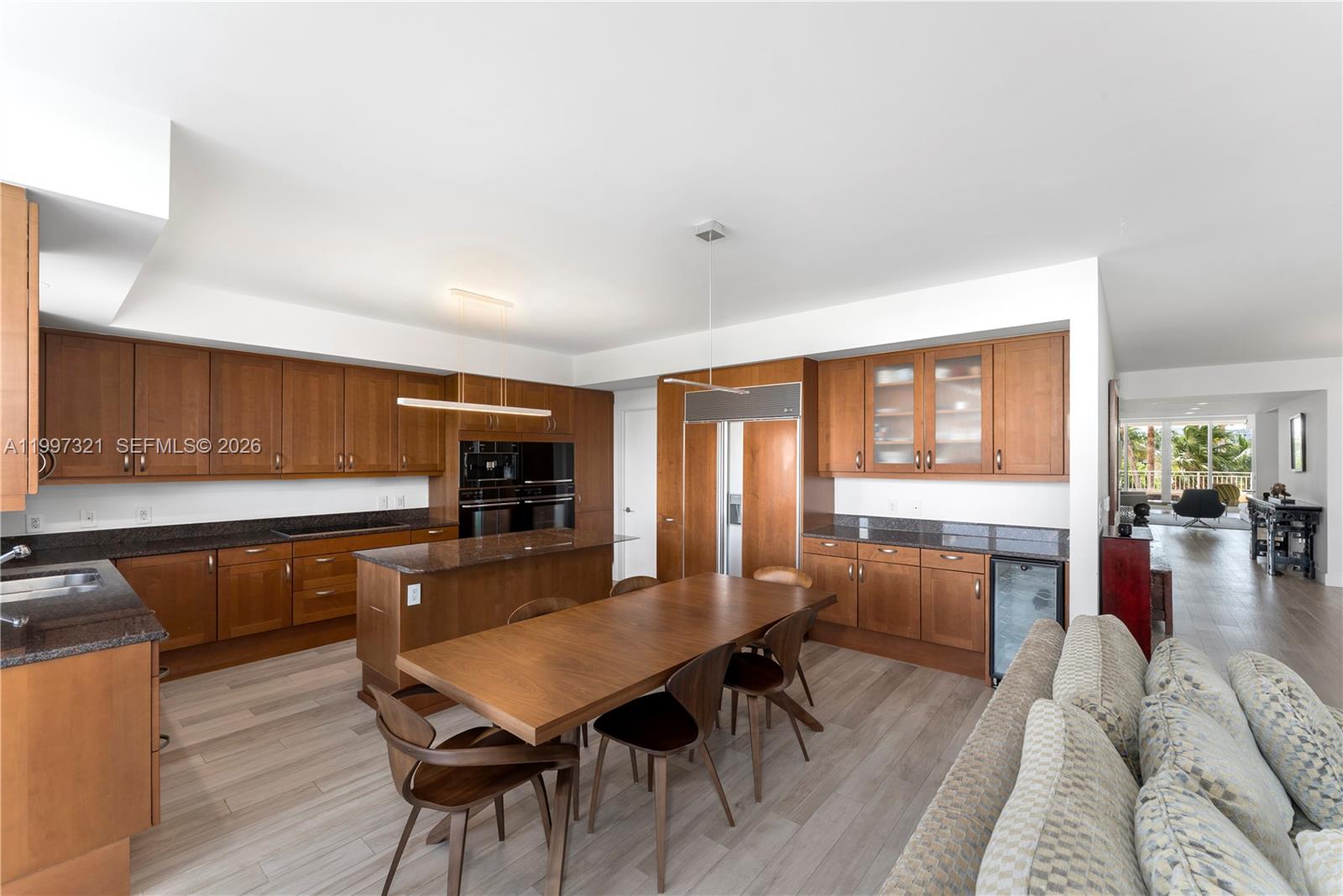 791 Crandon Blvd # 405