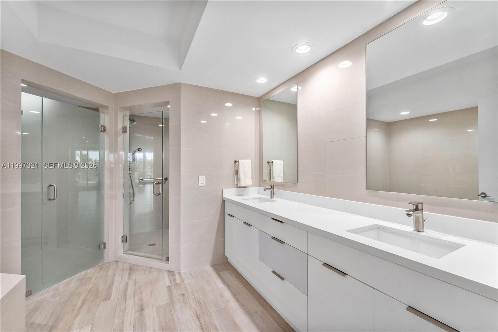 791 Crandon Blvd # 405