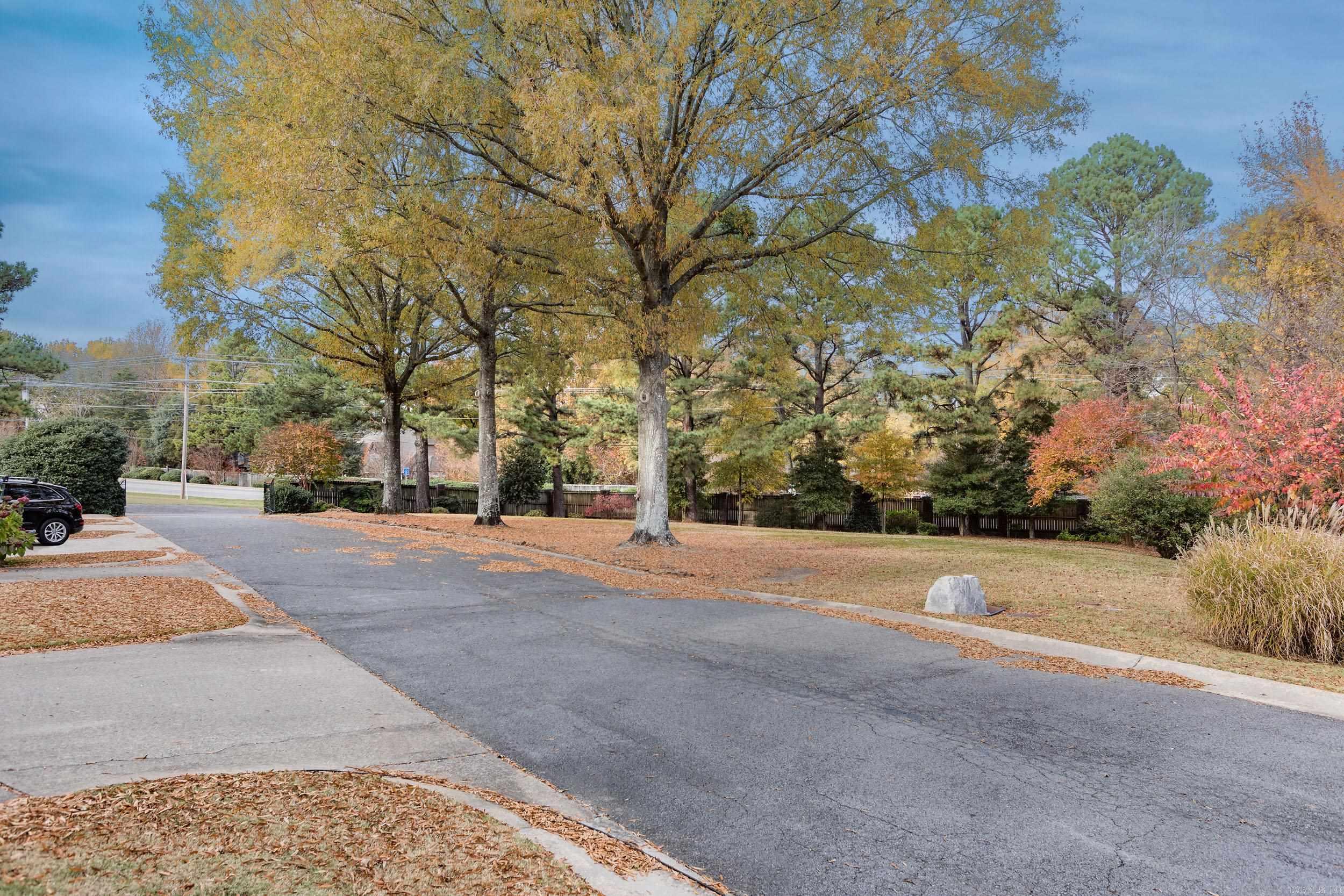 000 Essex Drive