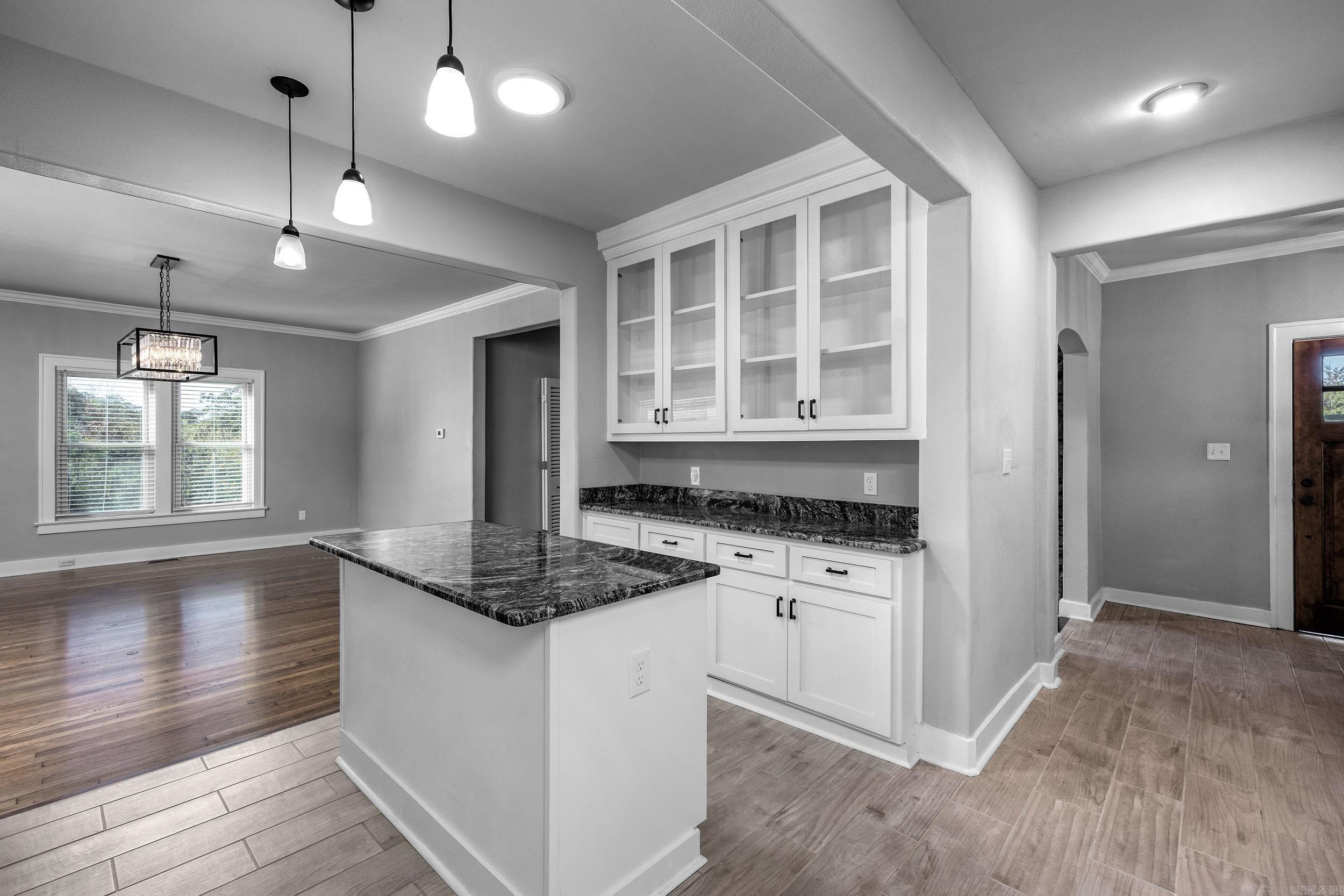 4001 Cedar Hill Road