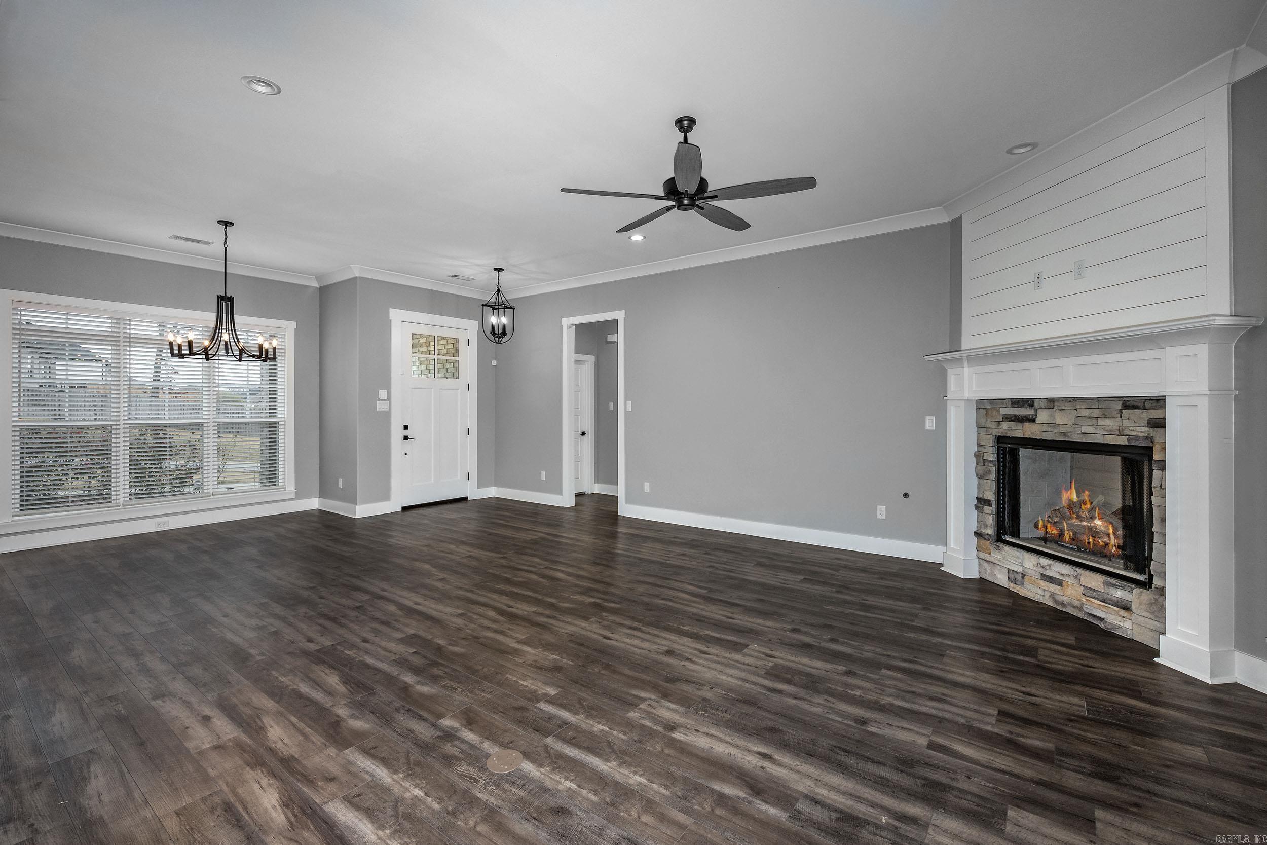 1809 Creekview Drive