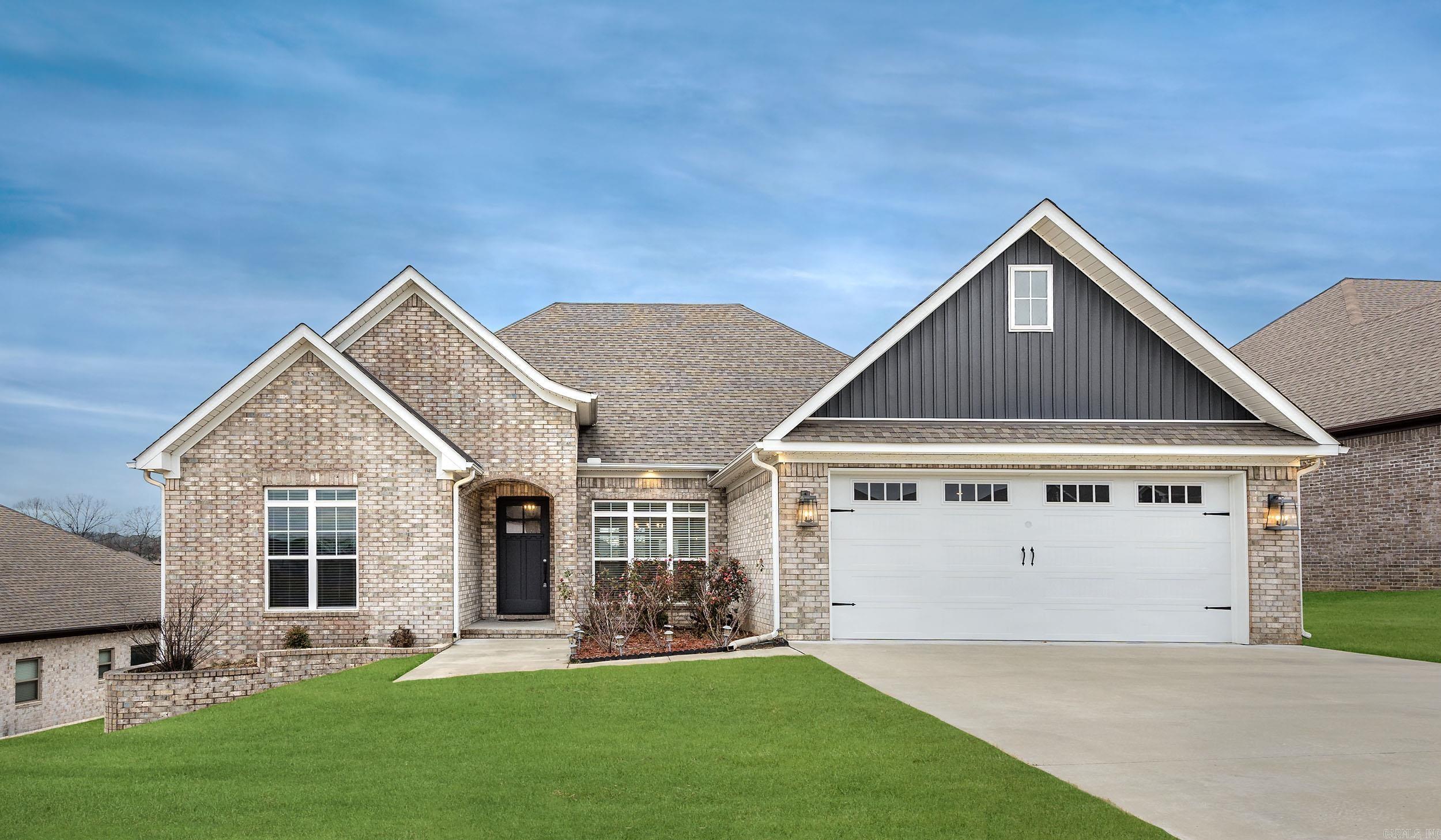 1809 Creekview Drive