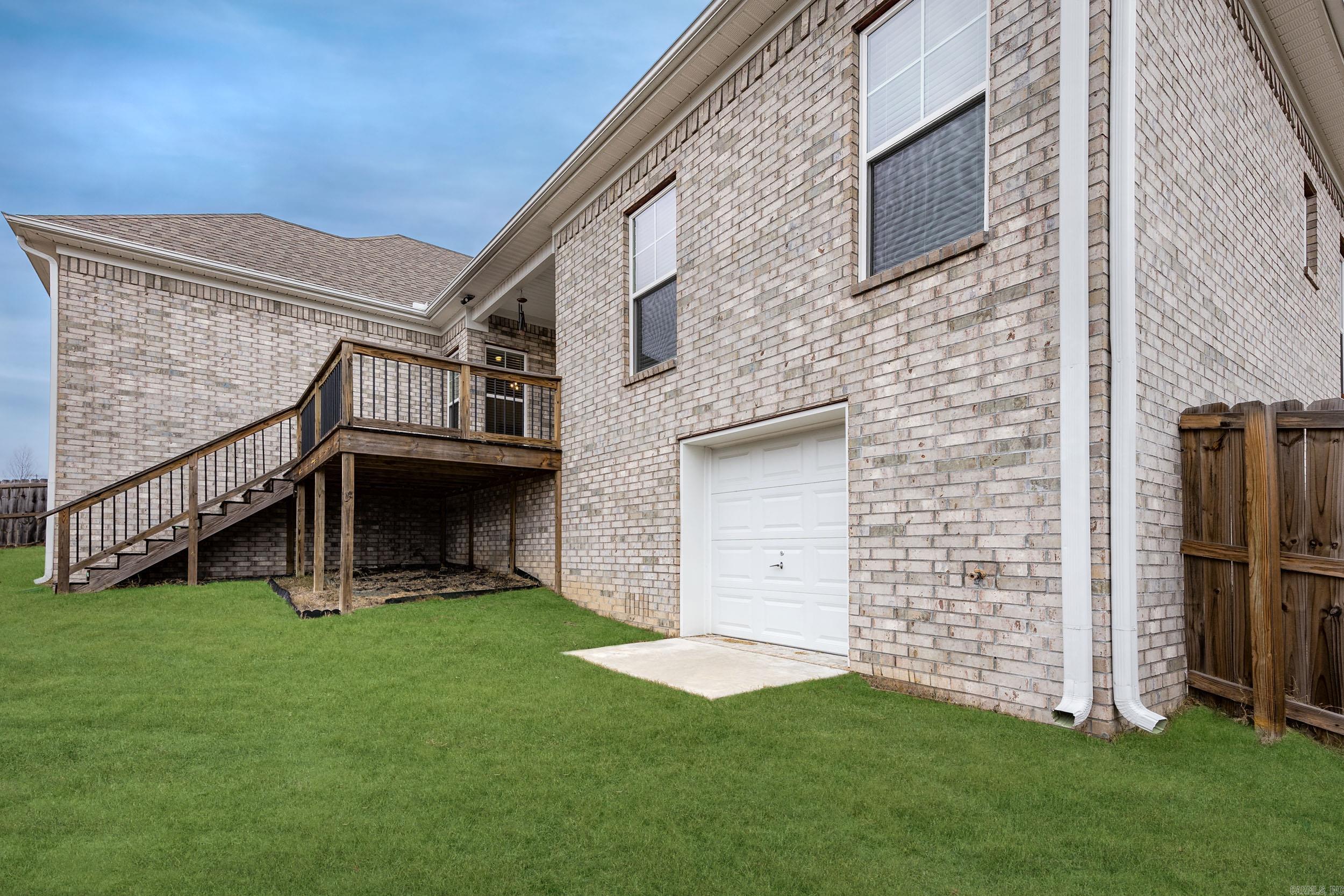 1809 Creekview Drive