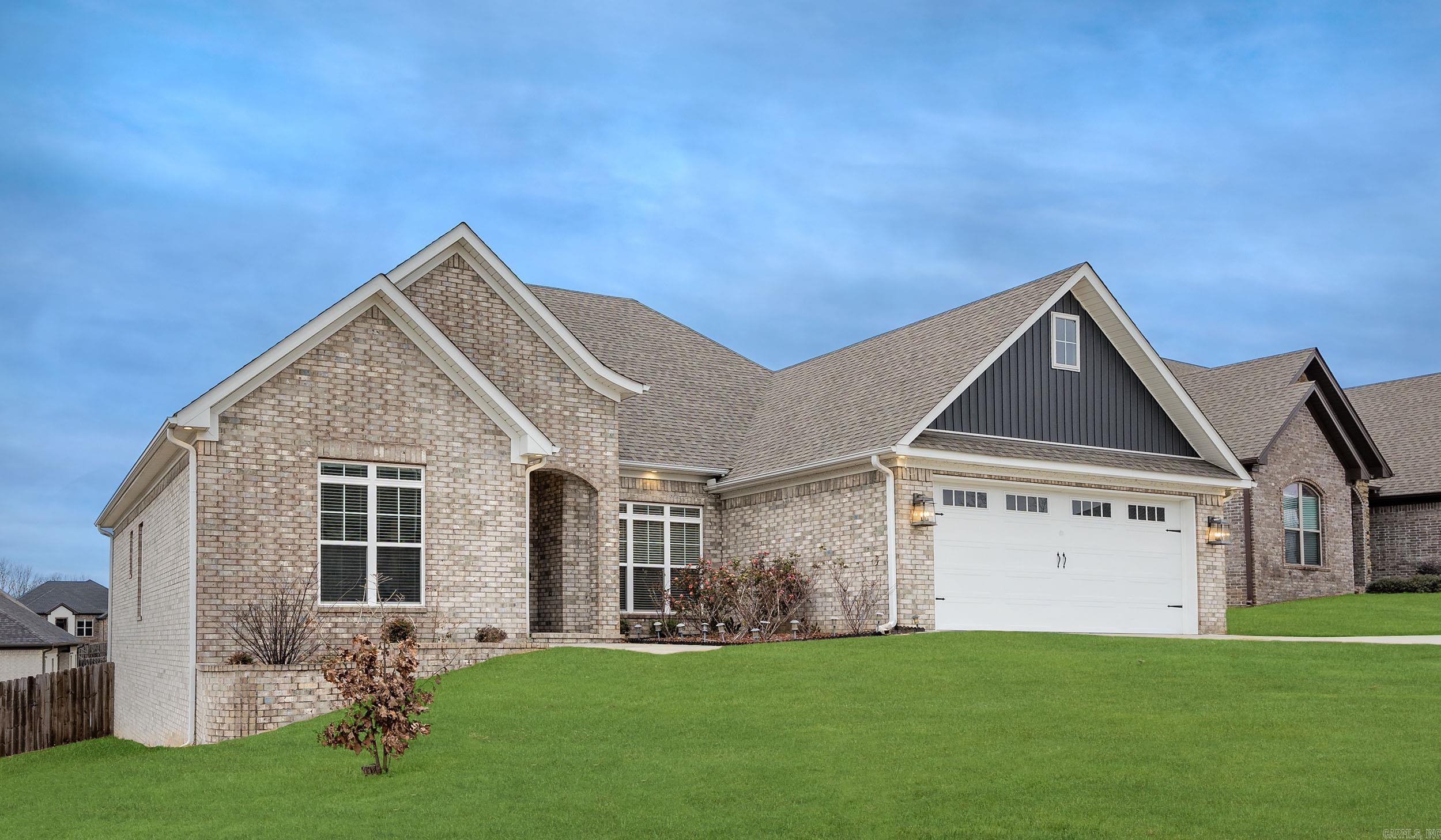 1809 Creekview Drive