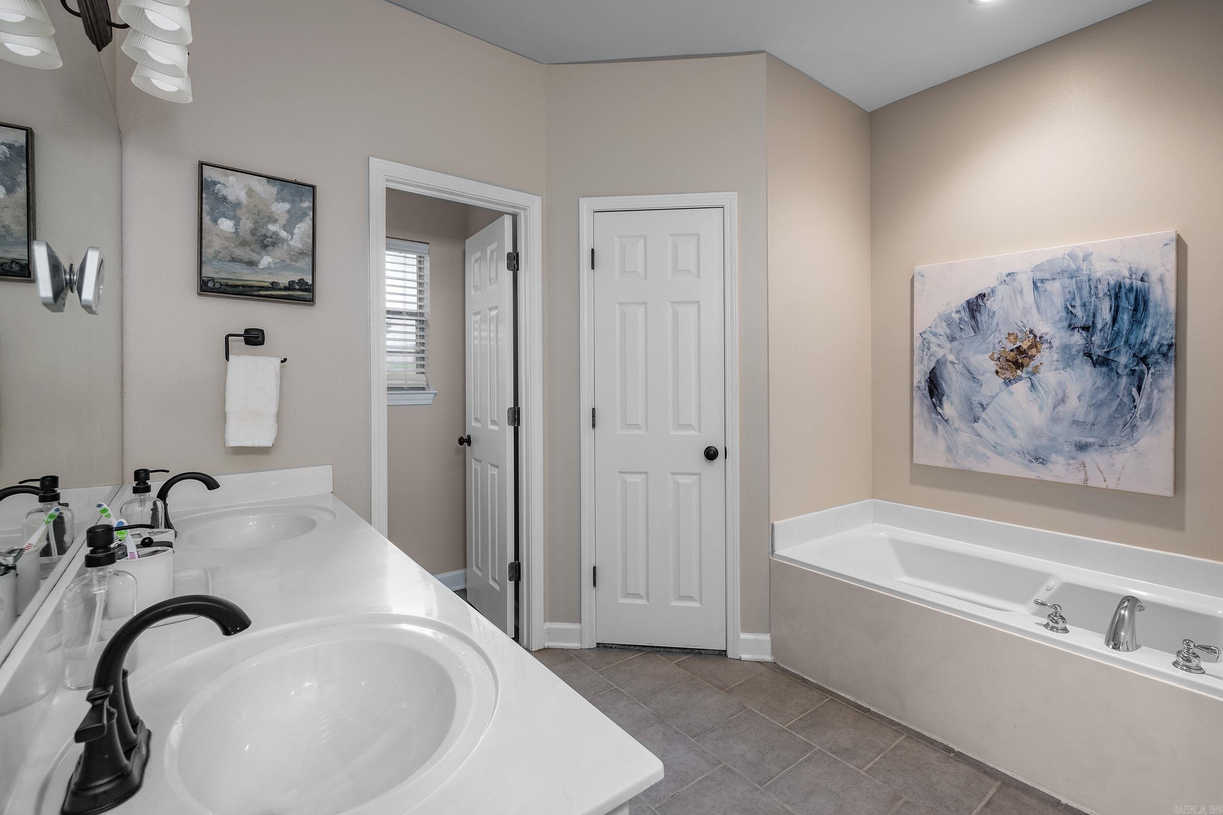 3914 Wildflower Lane