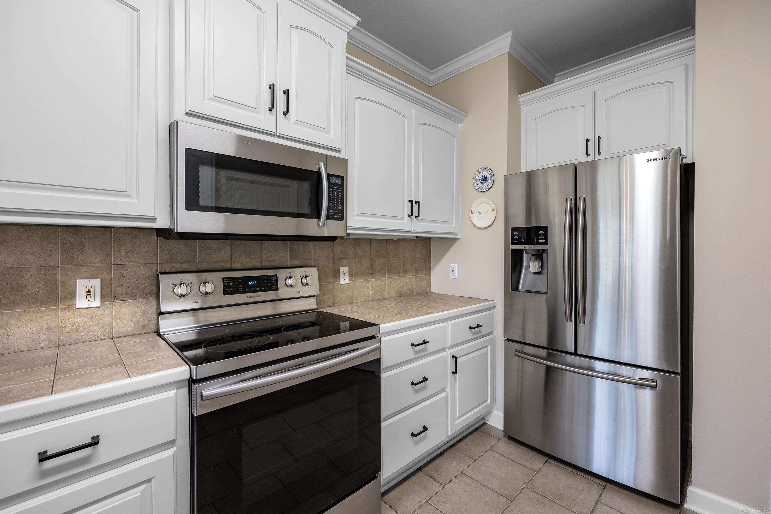 3914 Wildflower Lane