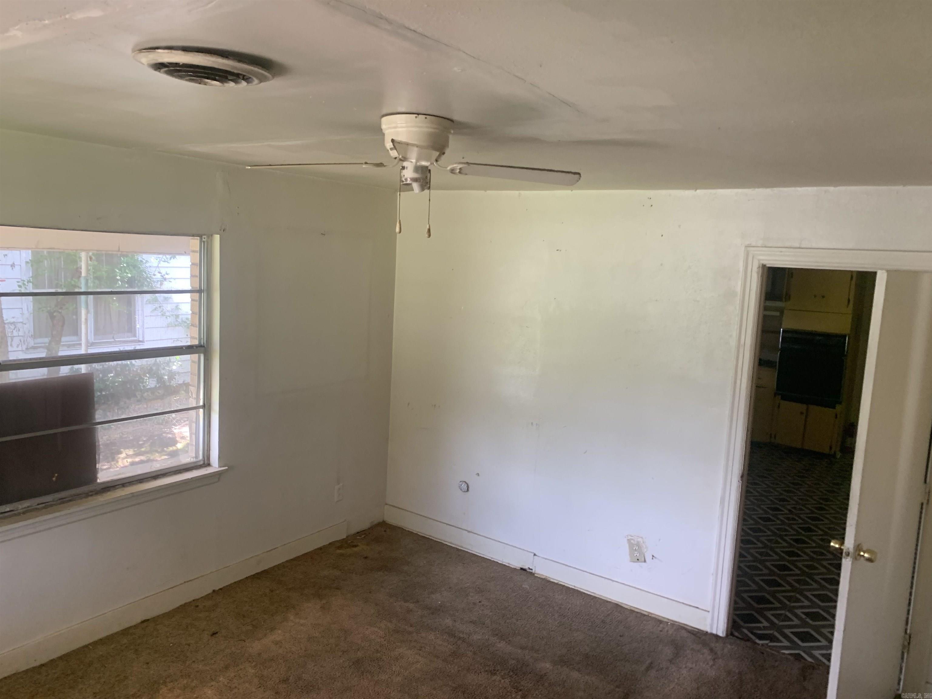 512 W 18th Street
