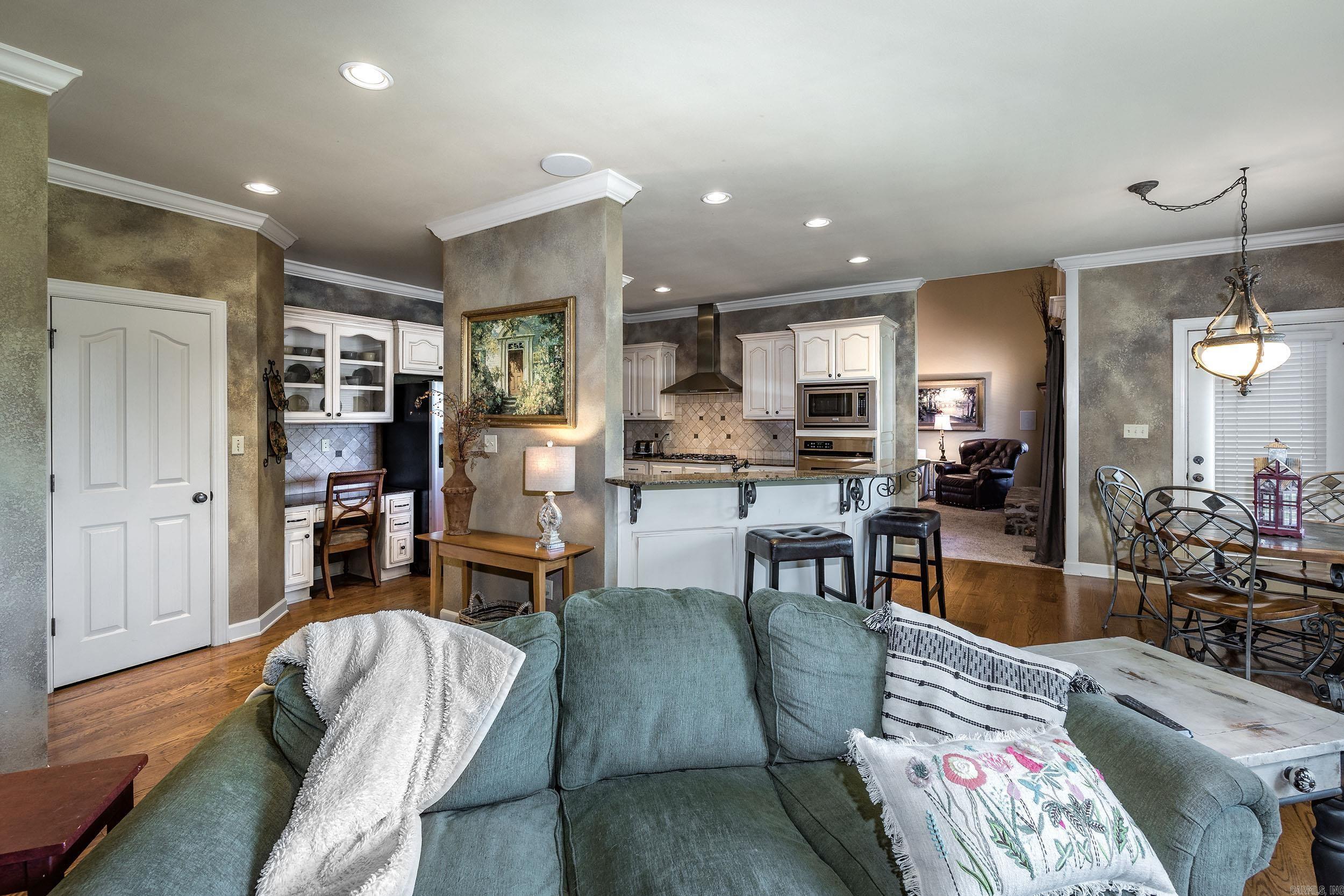 6 Wellington Parish Cove