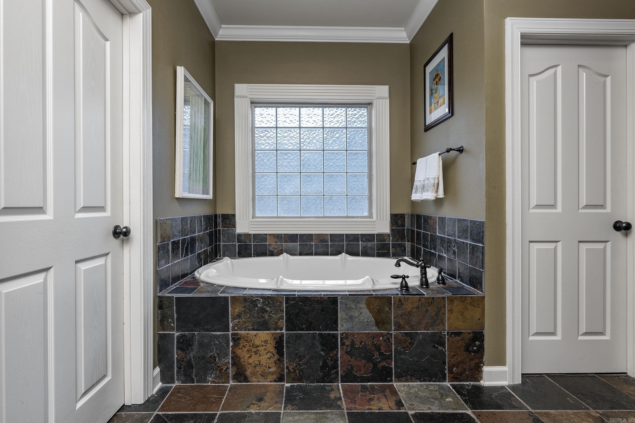 6 Wellington Parish Cove