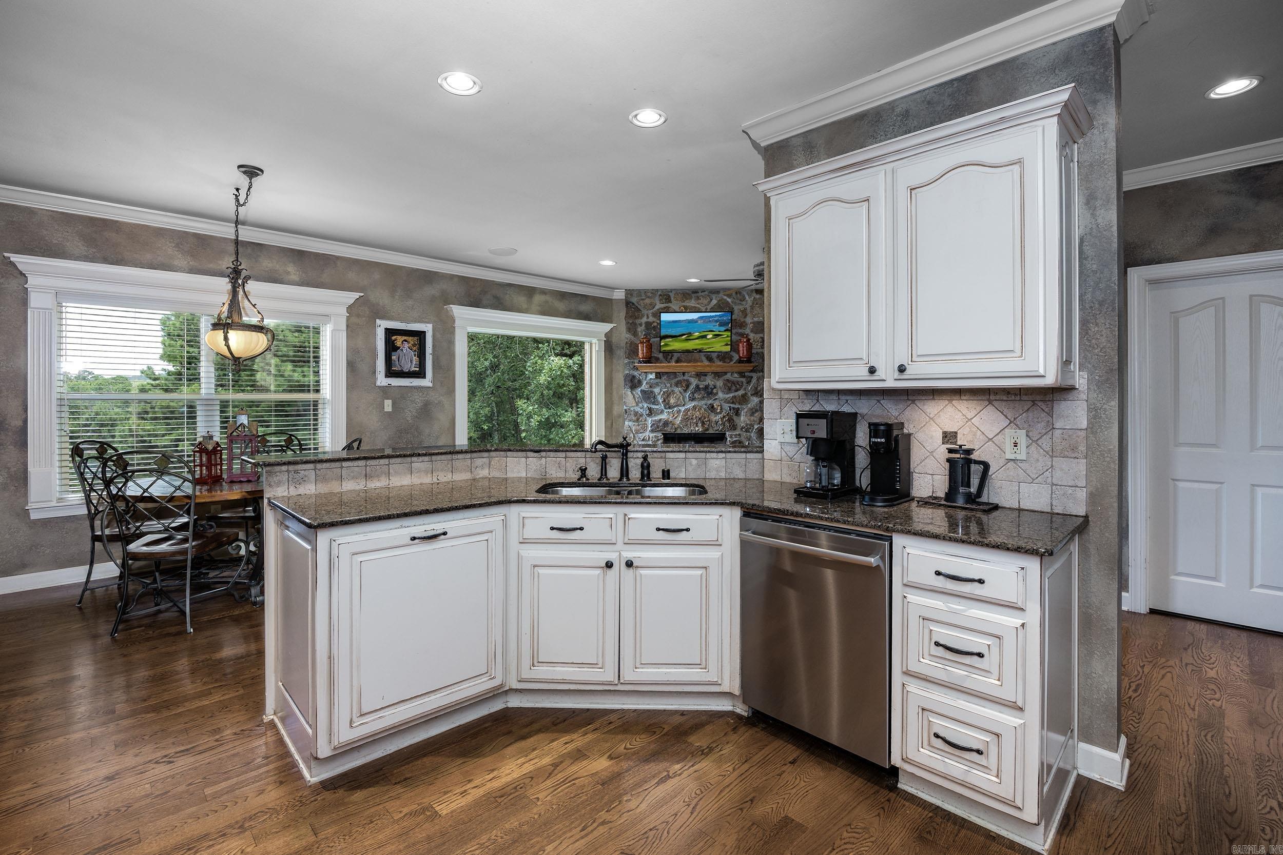 6 Wellington Parish Cove