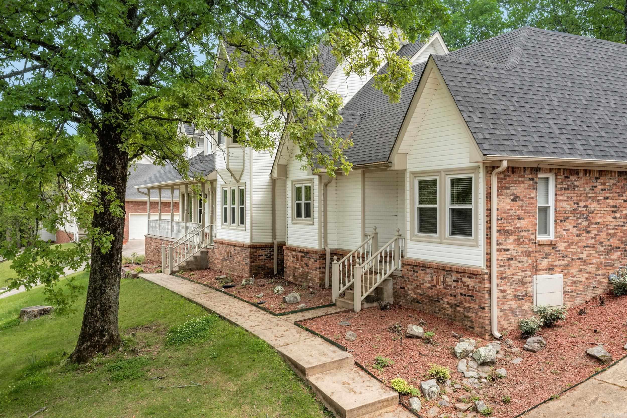 1505 Hillsborough Lane