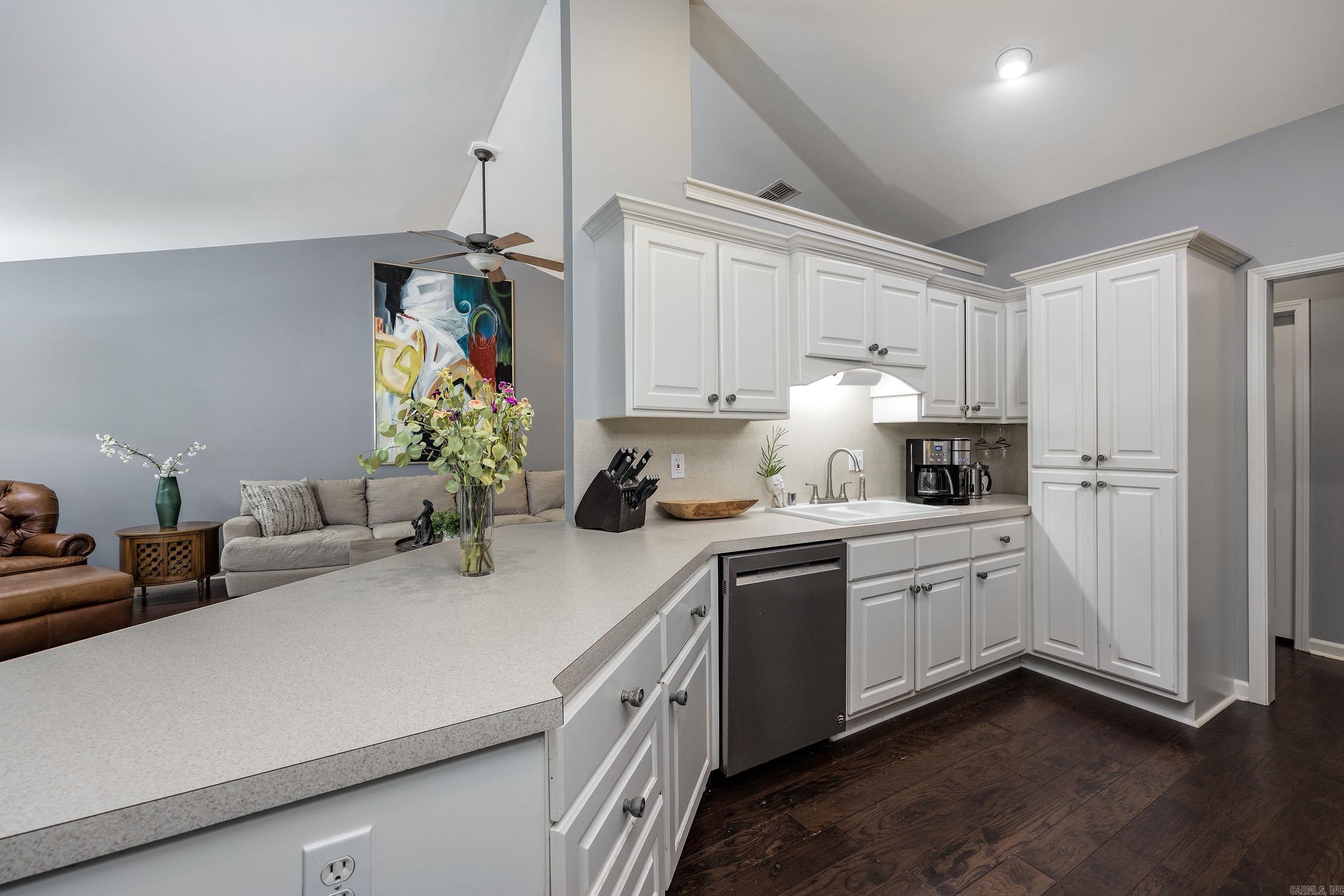 6502 Countrywood Cove