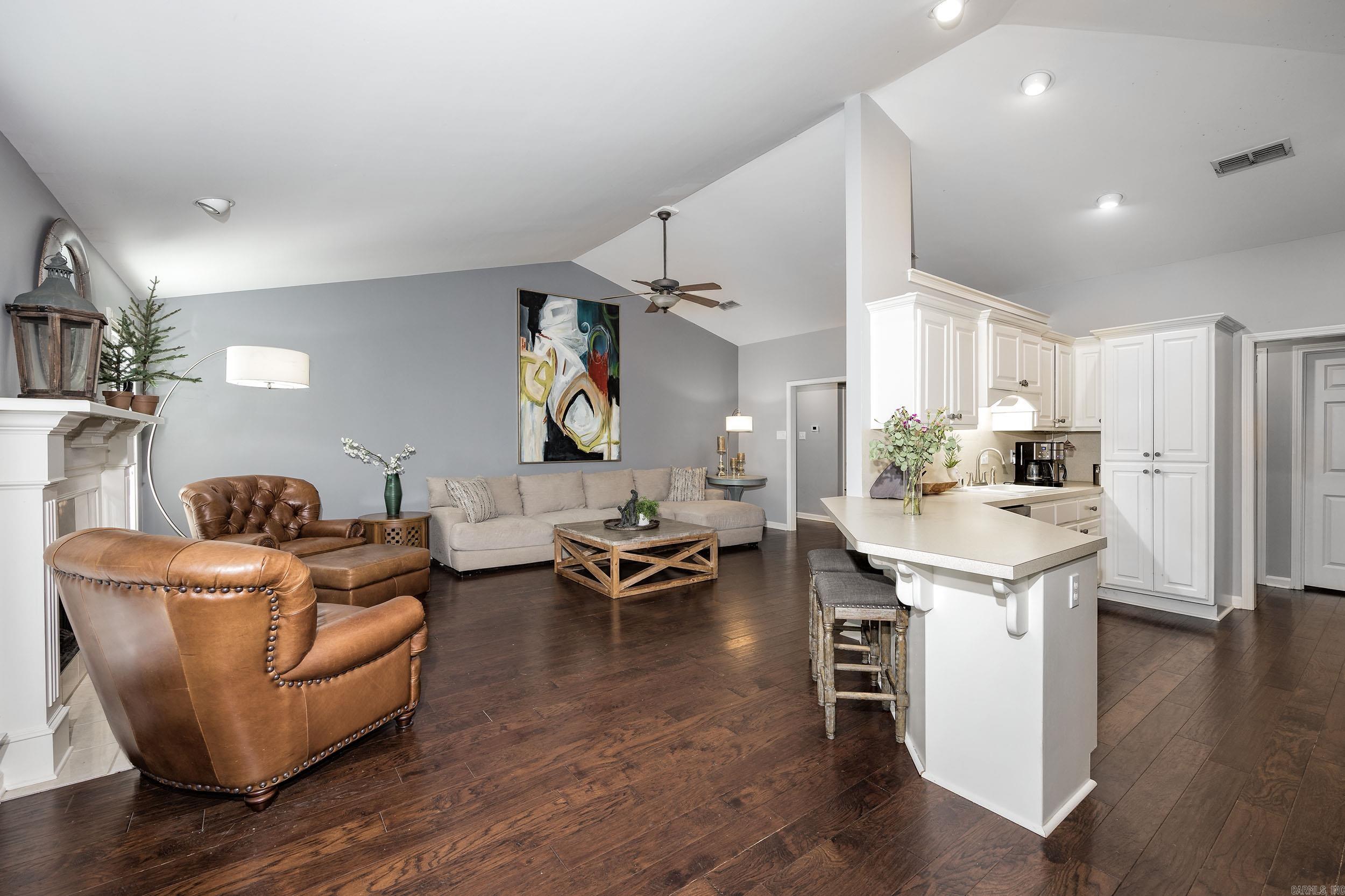 6502 Countrywood Cove