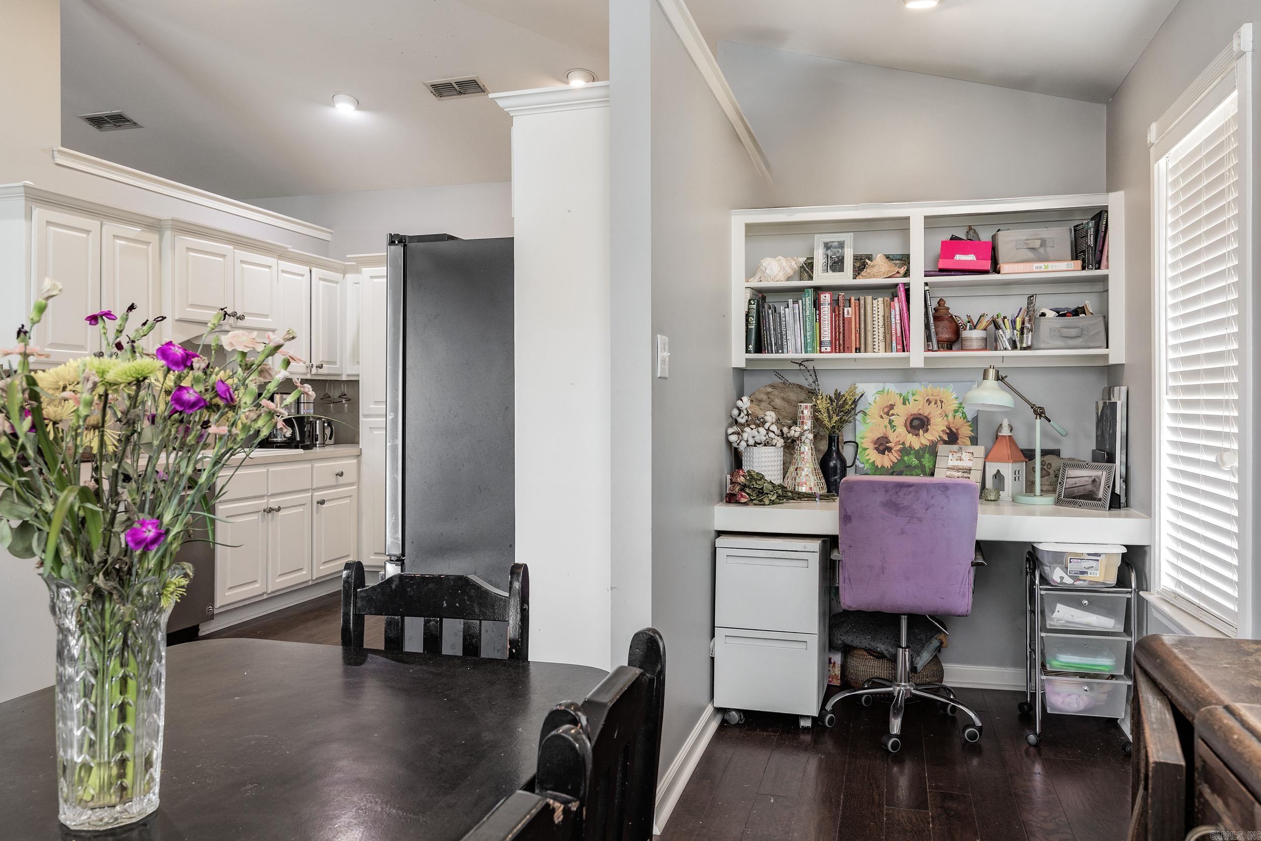 6502 Countrywood Cove