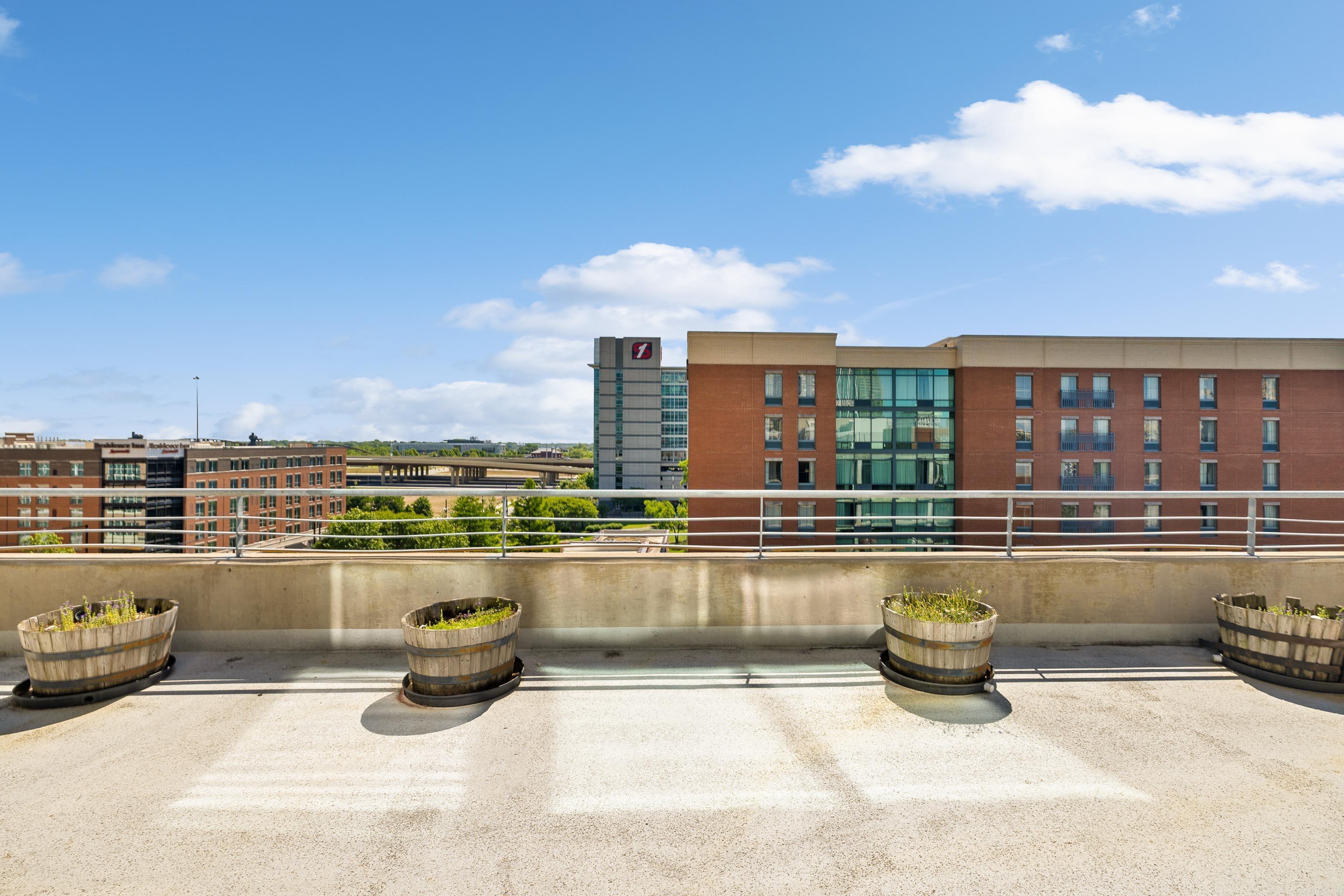 315 Rock Street Unit: 611