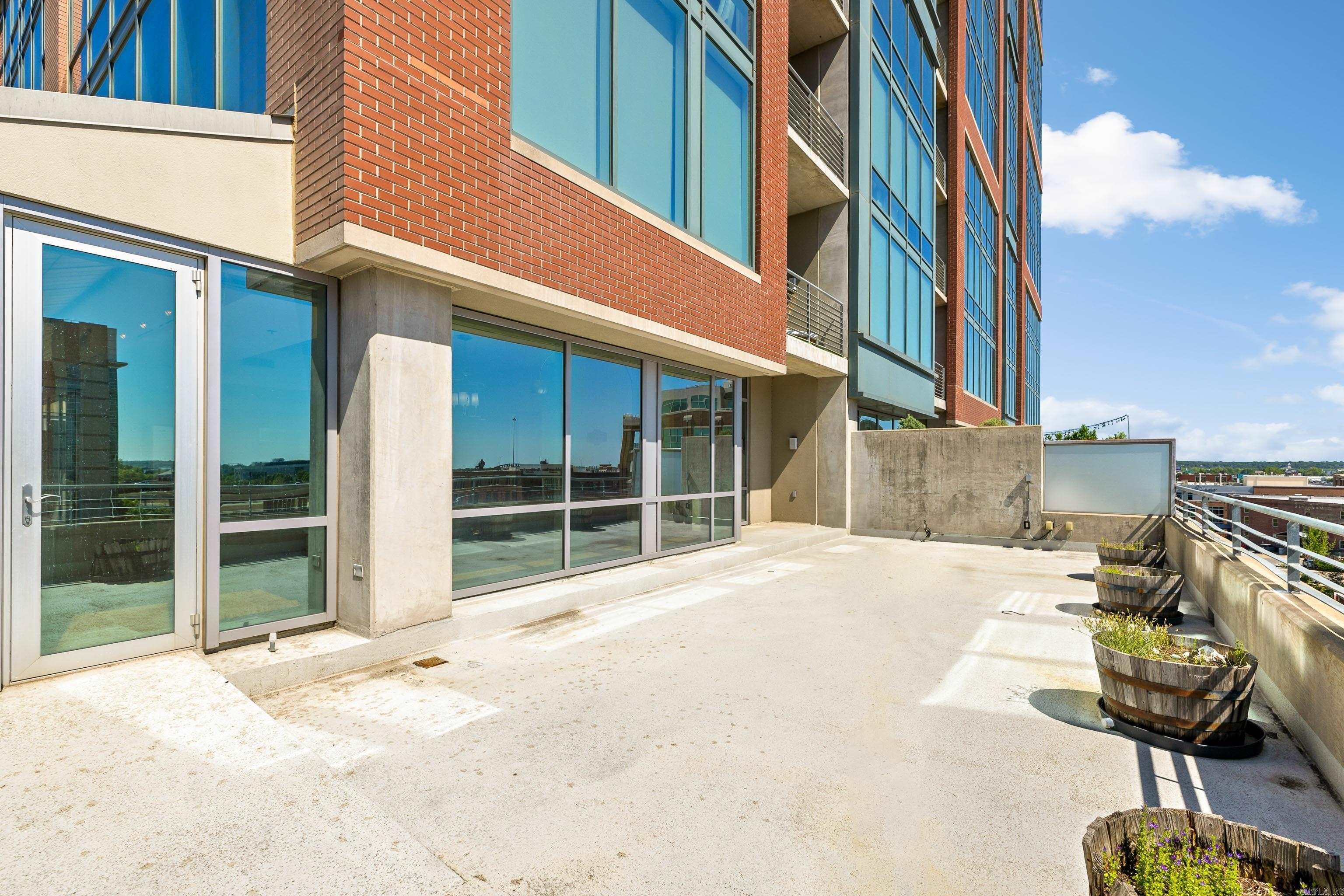 315 Rock Street Unit: 611